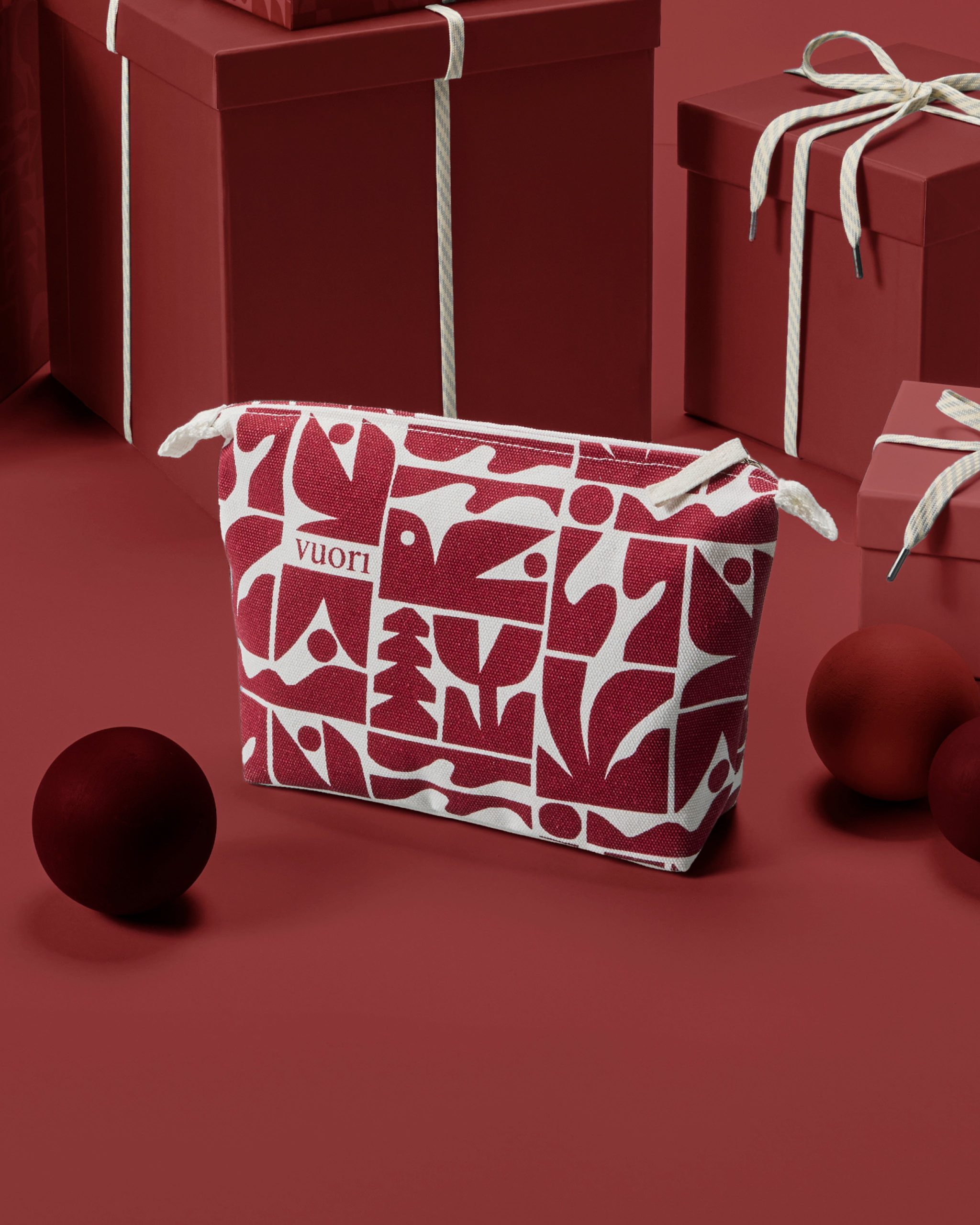 Limited Edition Holiday Pouch | Strawberry