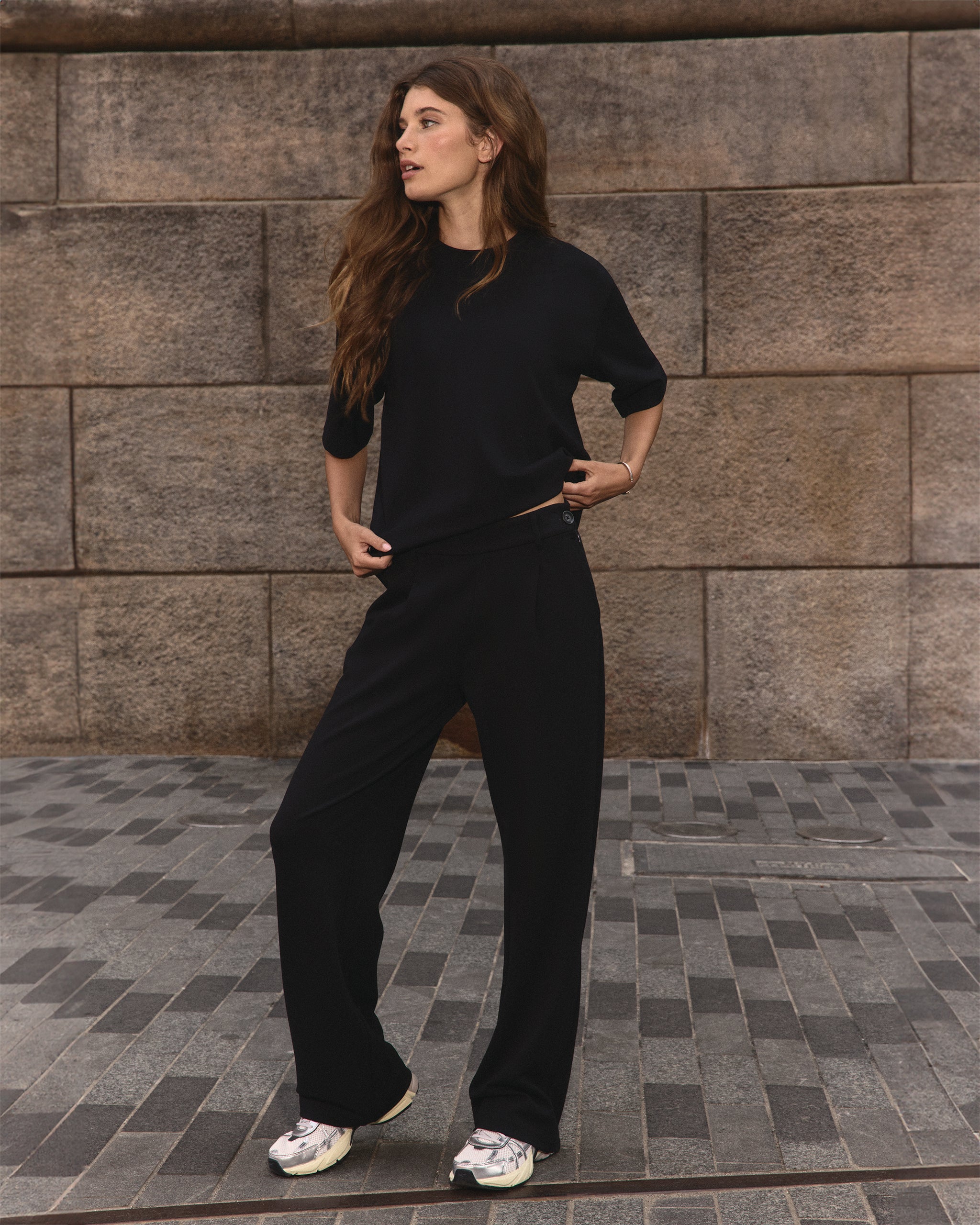 Short Sleeve Maven Oversized Tee | Black - Image 2