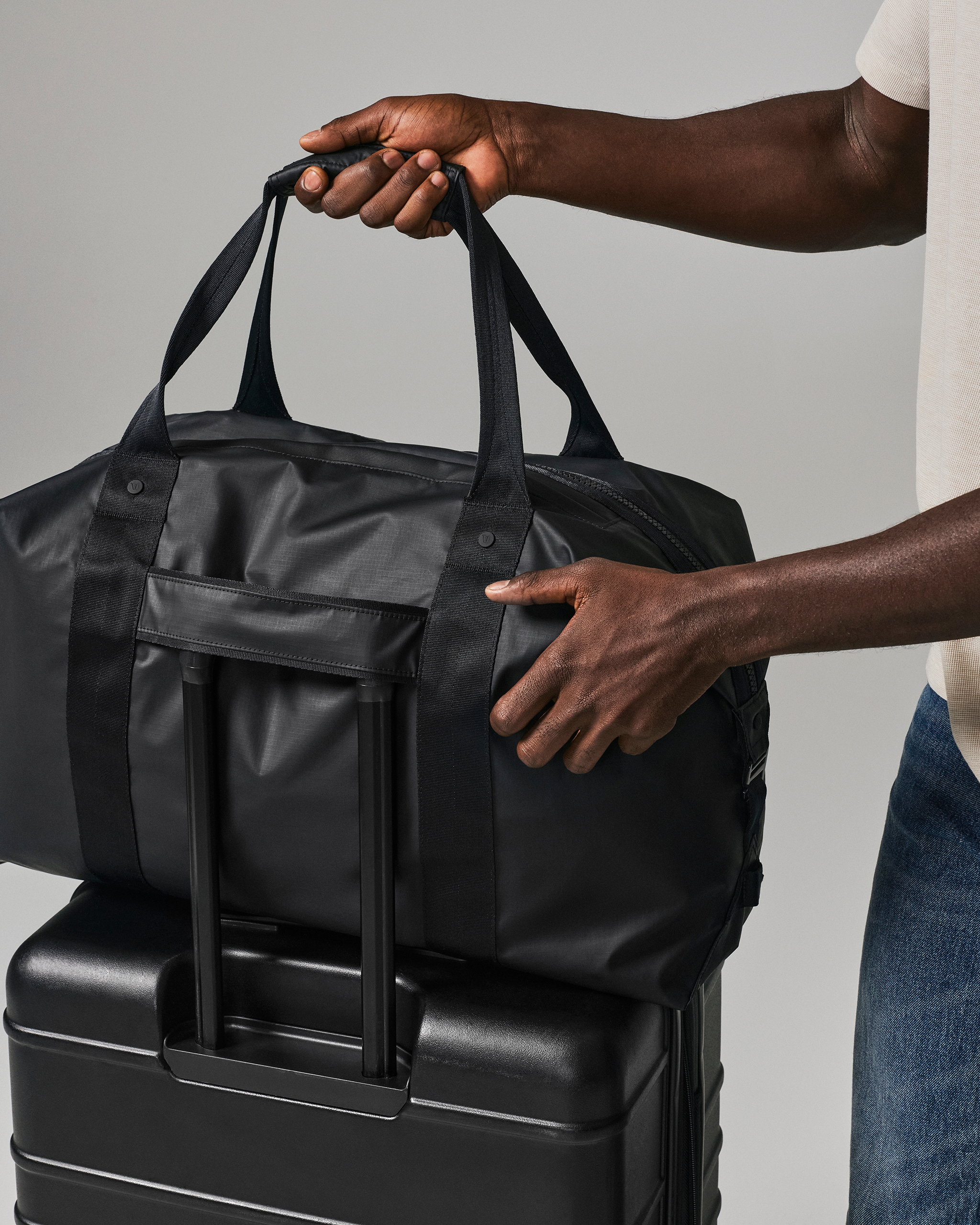 Wayward Utility Weekender Bag | Black - Image 2