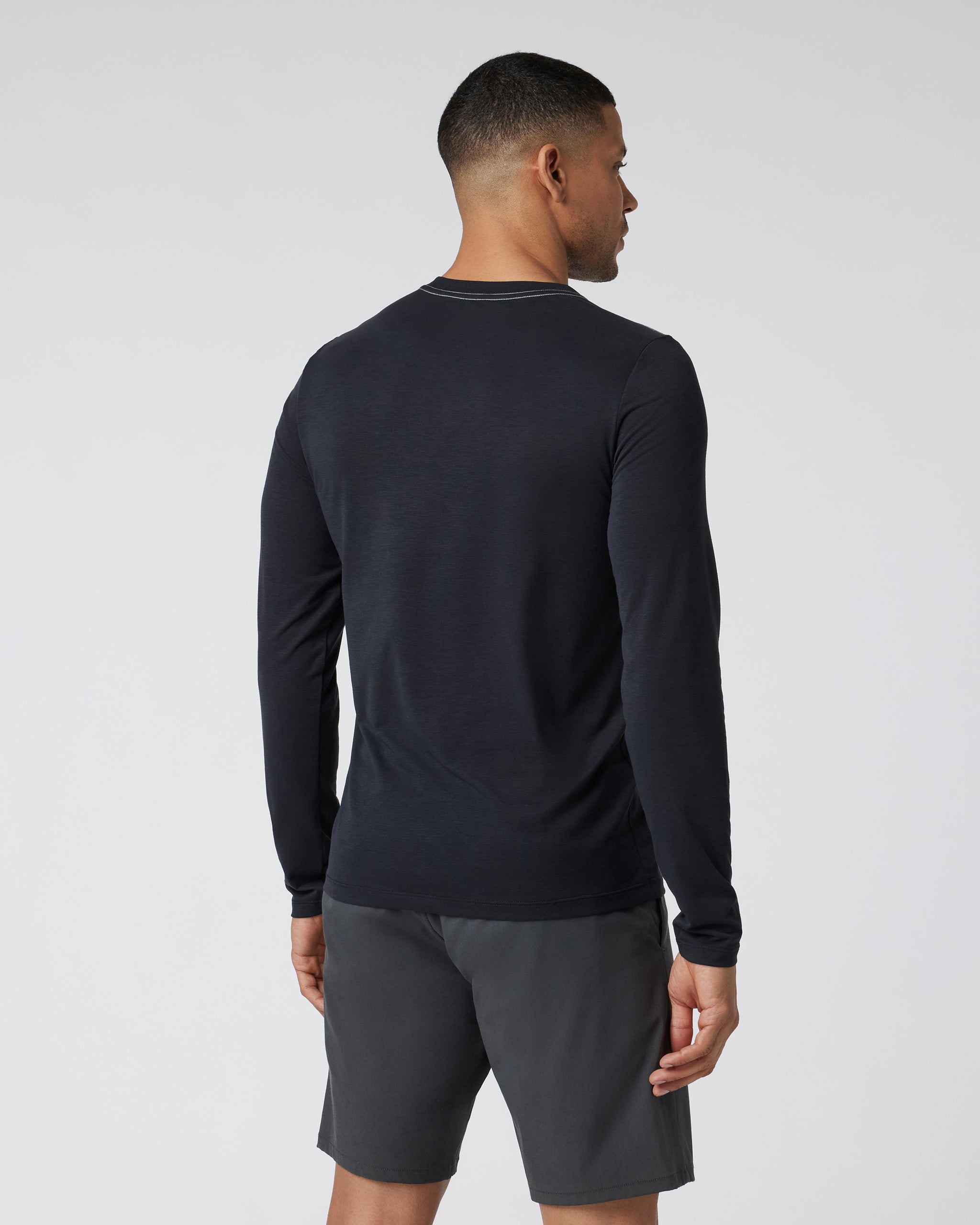 Long Sleeve Current Tech Tee | Black - Image 2