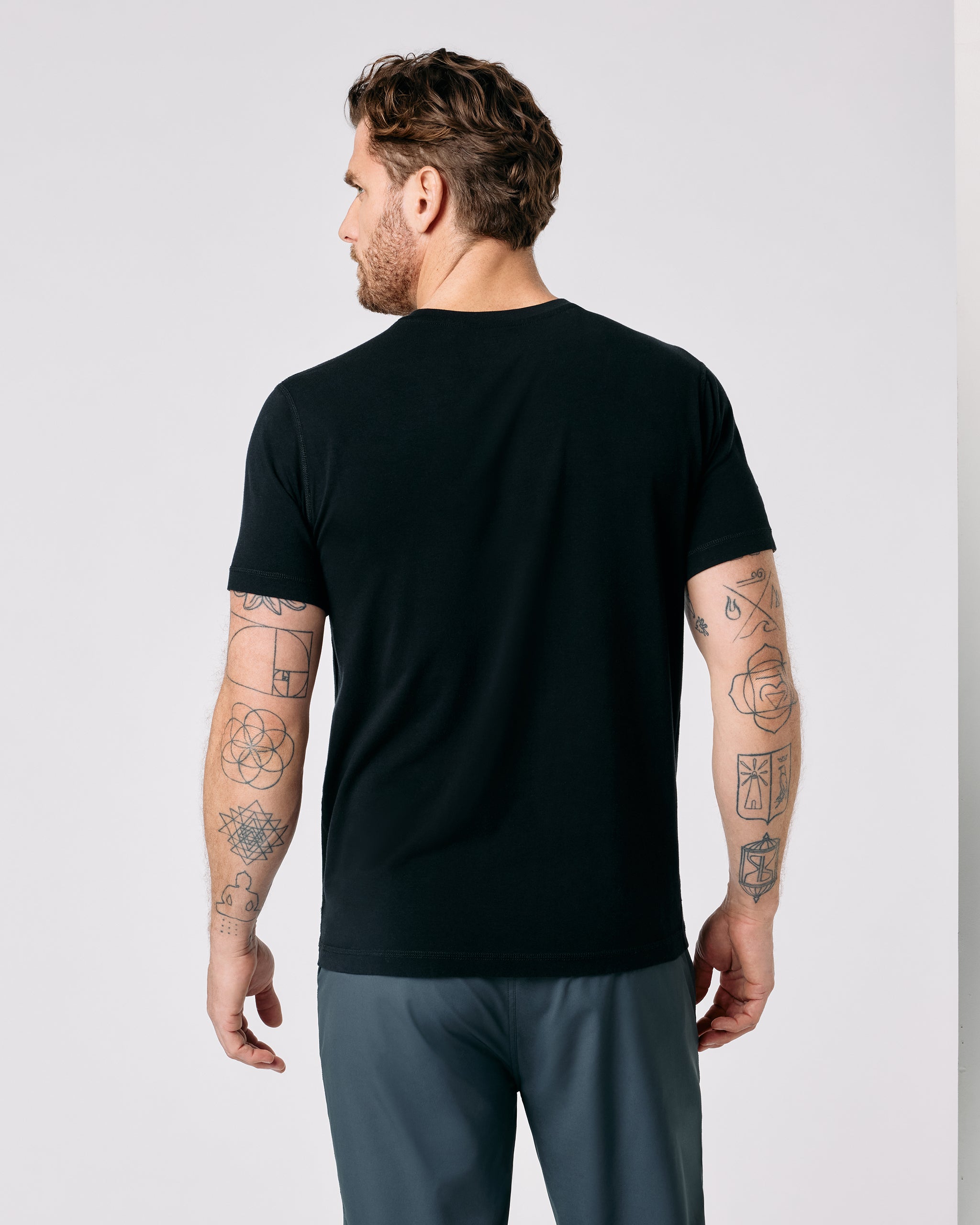 Tuvalu Tee | Black - Image 2