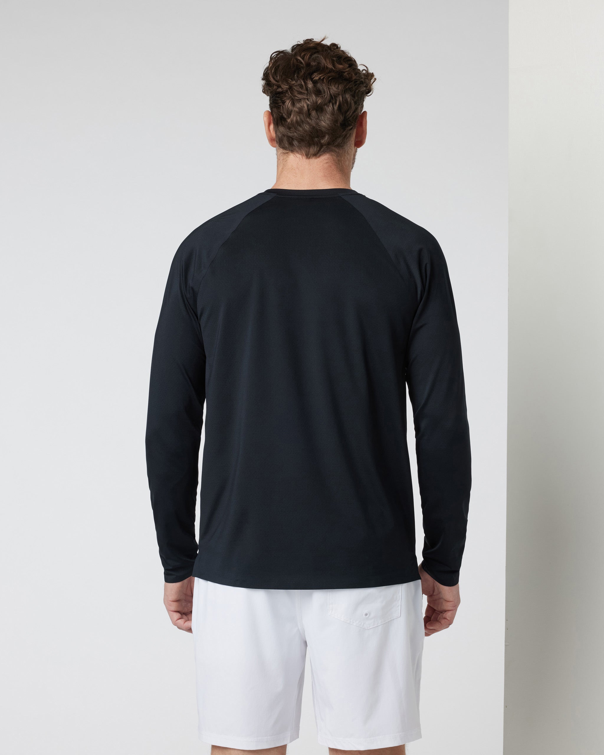 Long Sleeve Viewpoint Performance Tee | Black - Image 2
