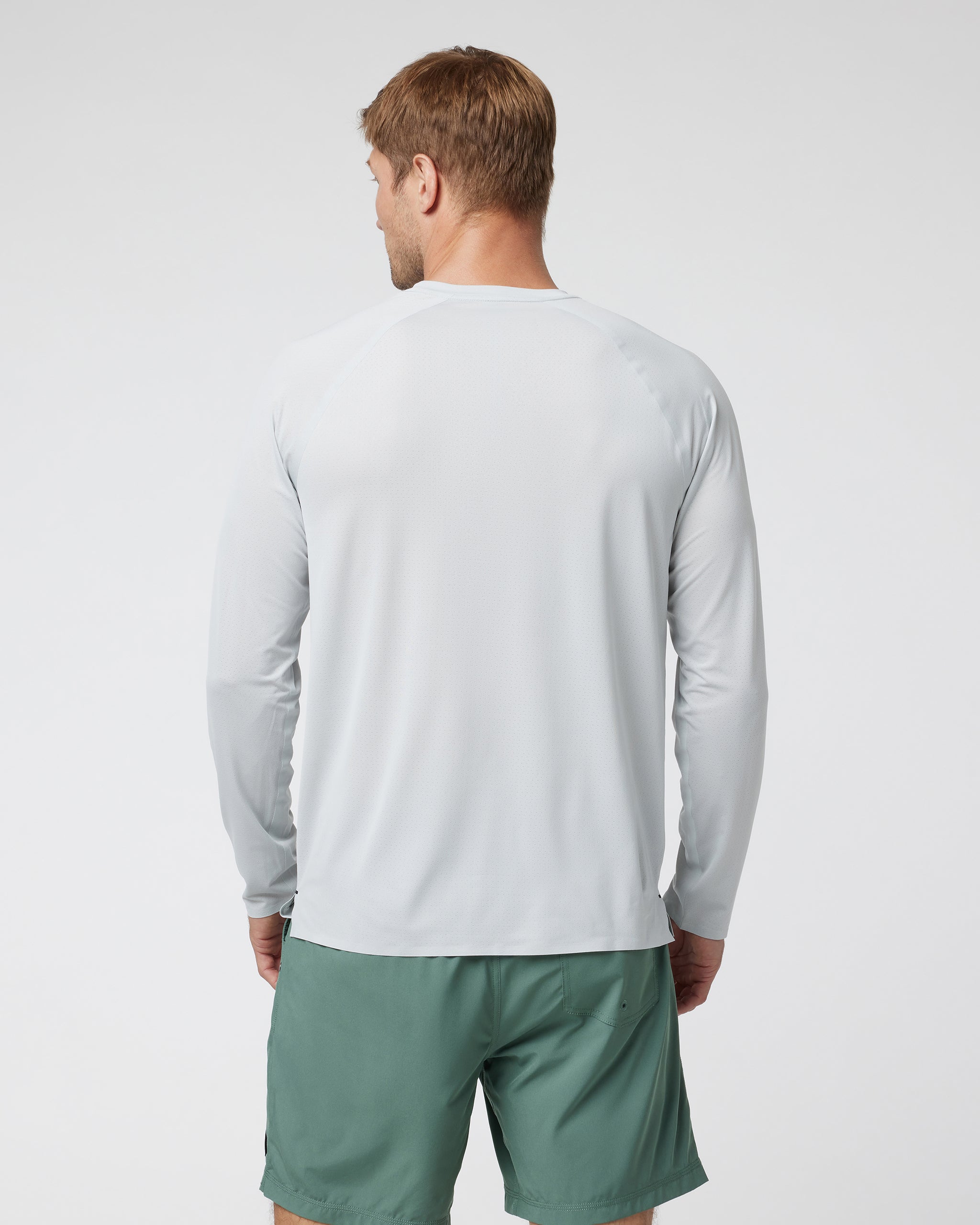Long Sleeve Viewpoint Performance Tee | Sky Grey - Image 4