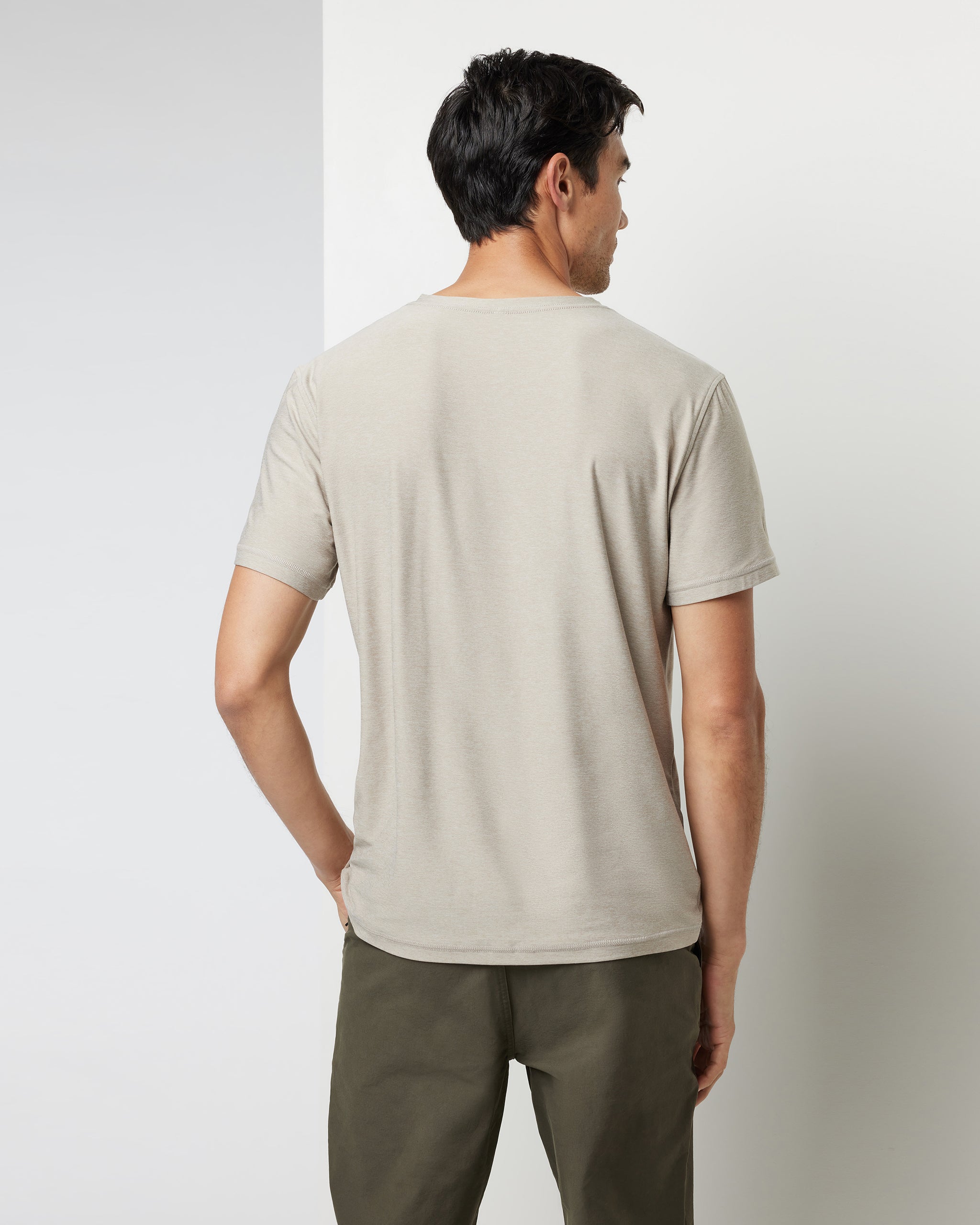 Strato Tech V-Neck Tee | Toast Heather - Image 3