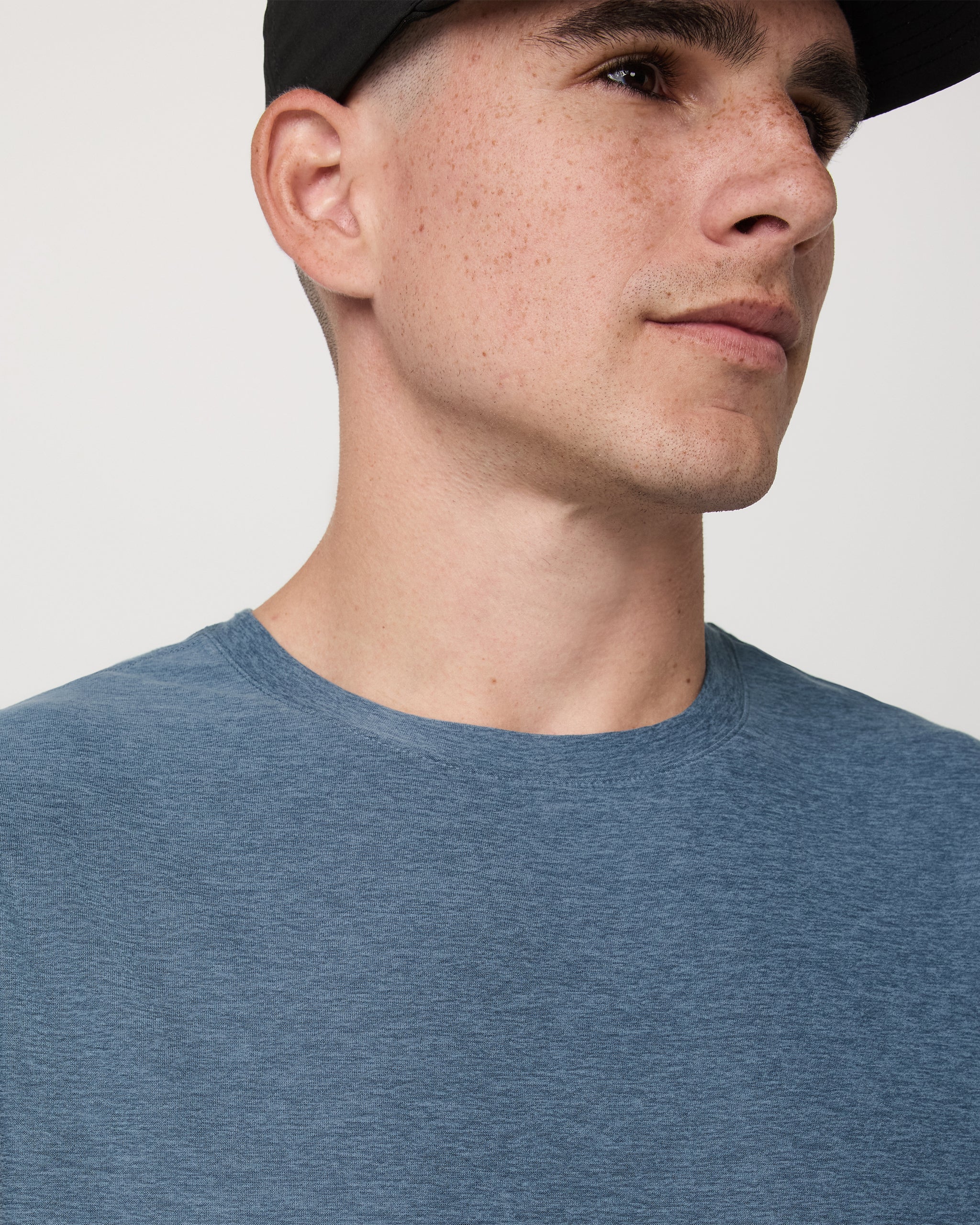 Strato Muscle Tee | Pool Blue Heather - Image 3