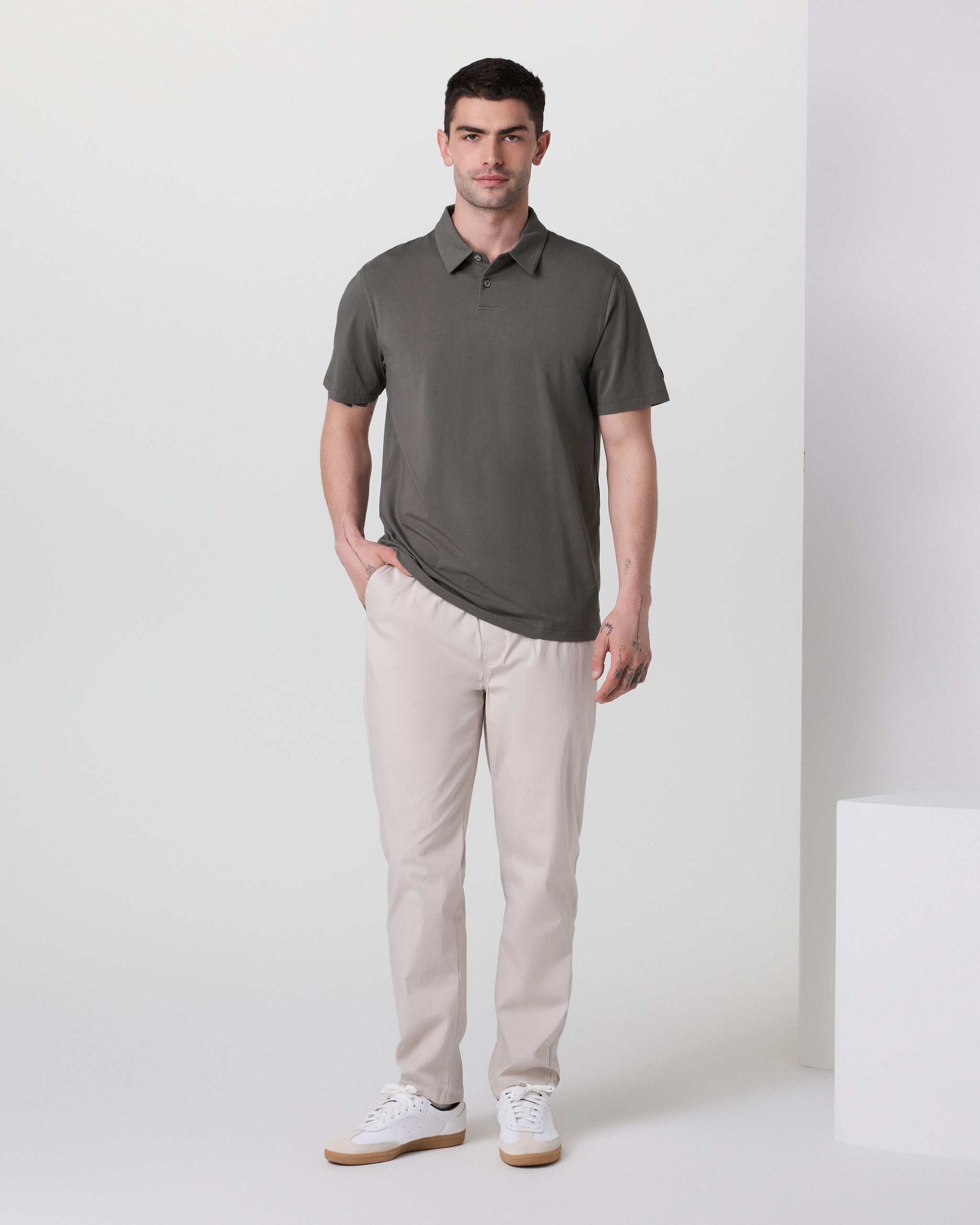 Short Sleeve Feather Polo | Warm Grey - Image 3