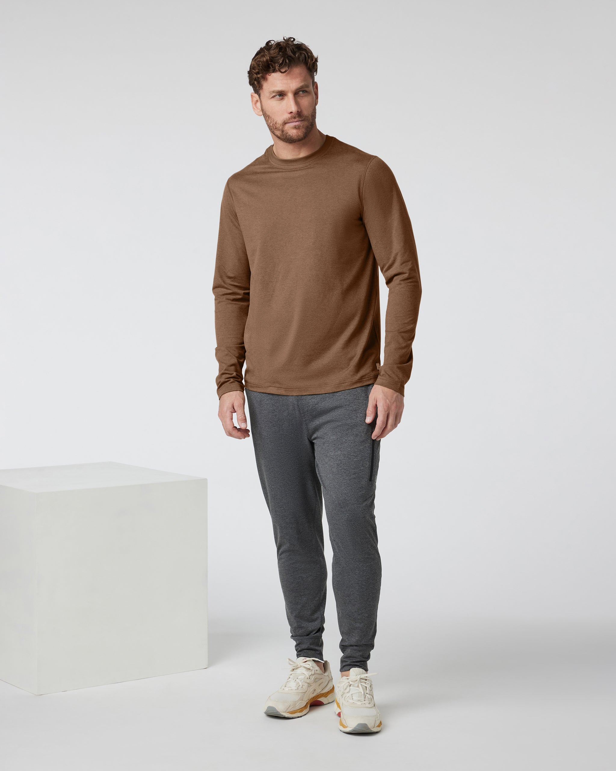 Long Sleeve Ponto Performance Tee | Pecan Heather - Image 3