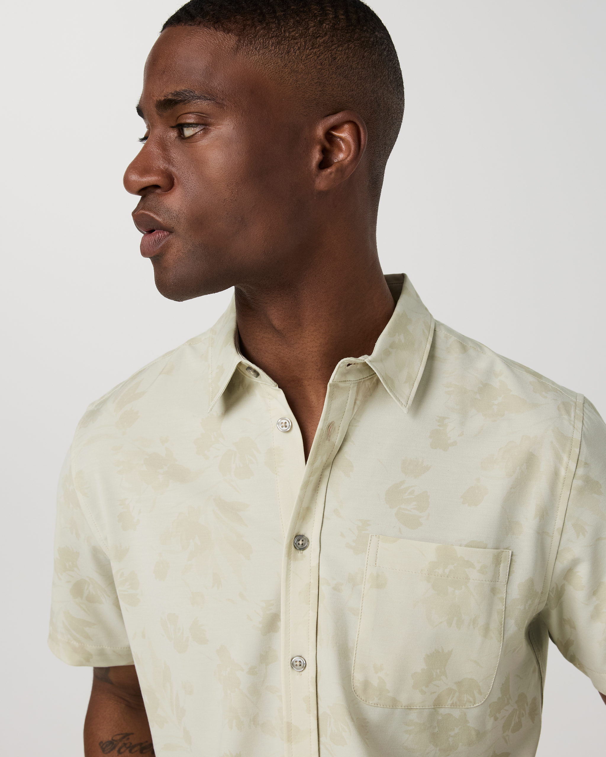 Short Sleeve Bridge Button Down | Sandalwood Fleur - Image 2