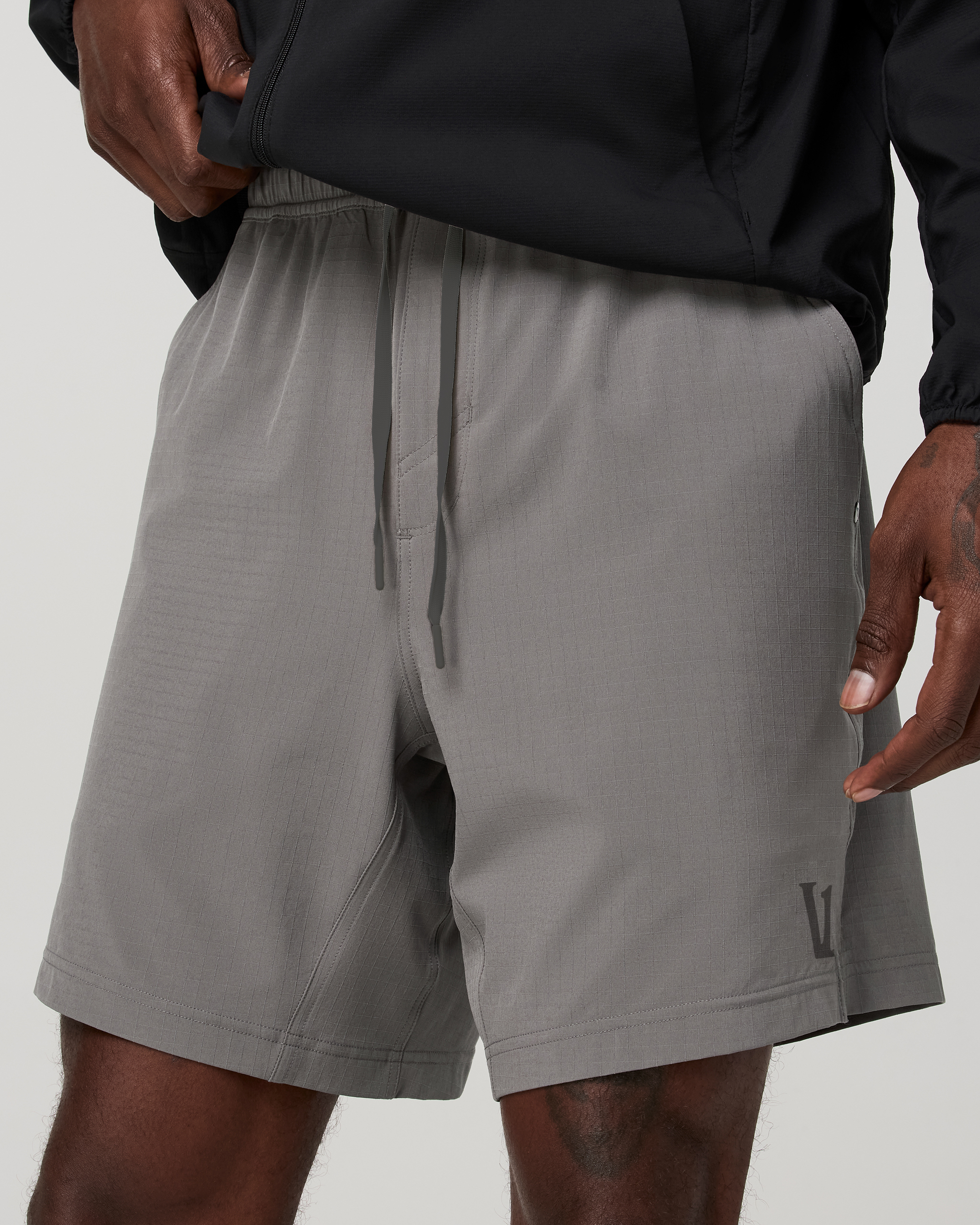 Vuori HardKore Short Lined 7 | Smoke - Image 3