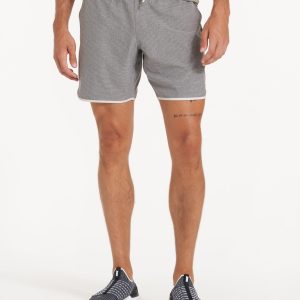 Banks Short Unlined 7 | Grey Engineered Stripe