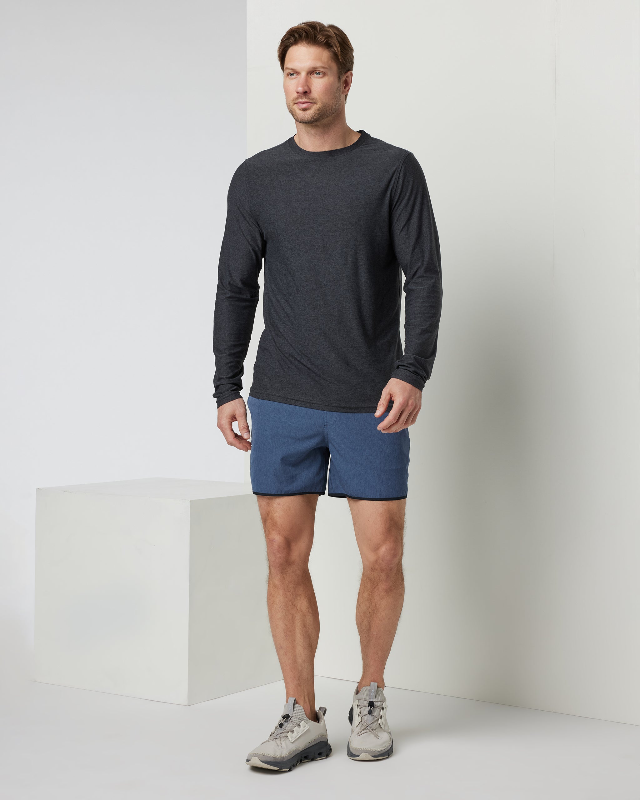 Banks Short Unlined 5 | Azure Linen Texture - Image 3