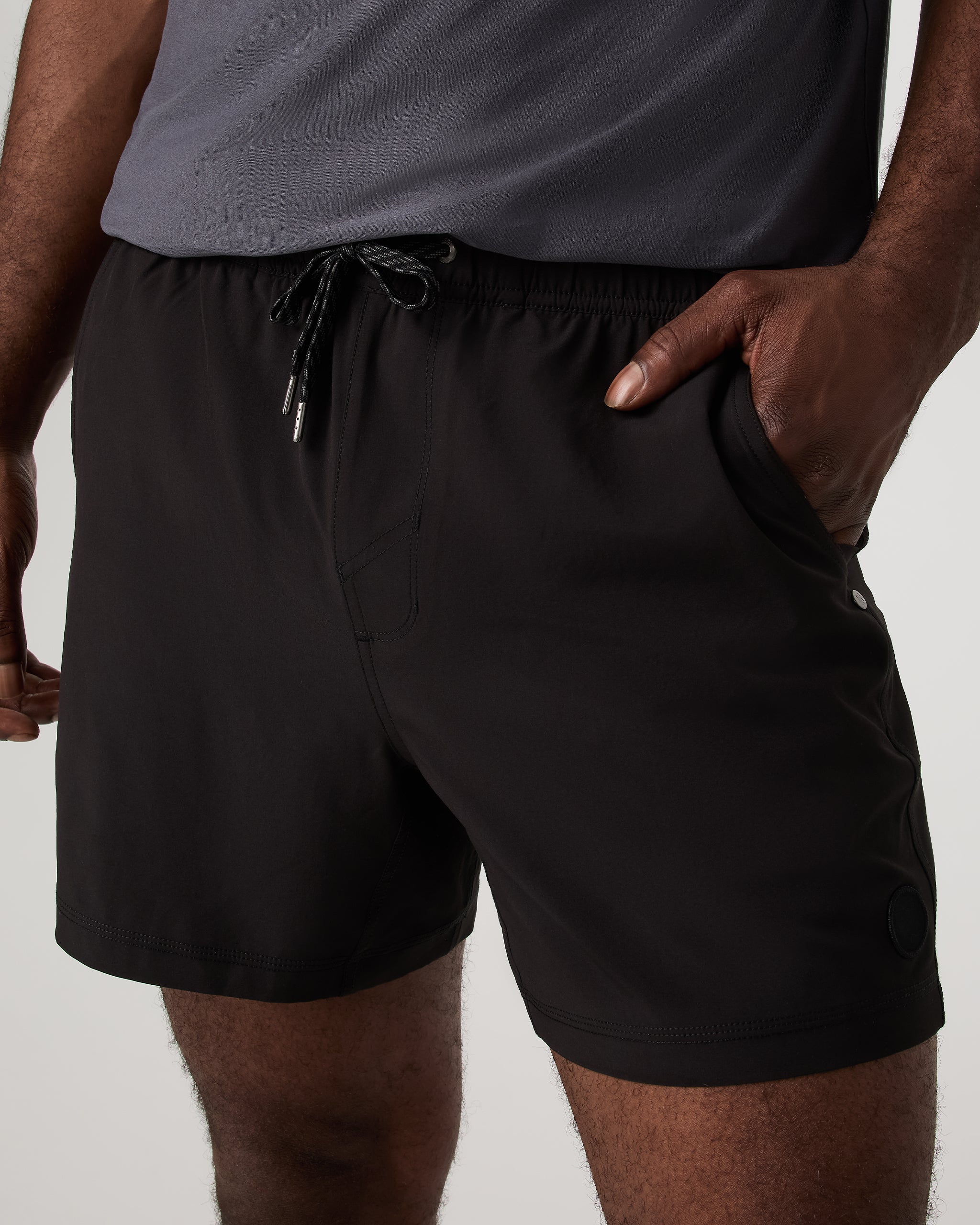 Kore Short Lined 5 | Black Tonal