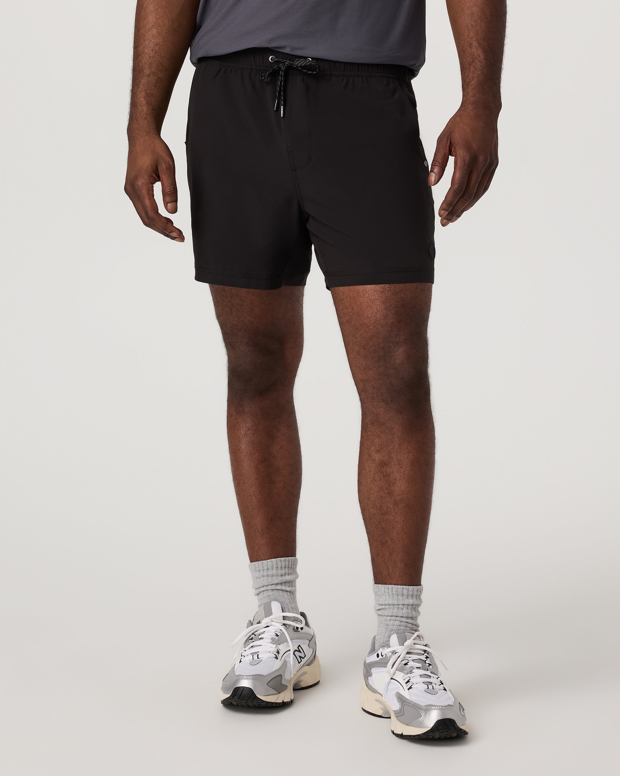 Kore Short Lined 5 | Black Tonal - Image 3