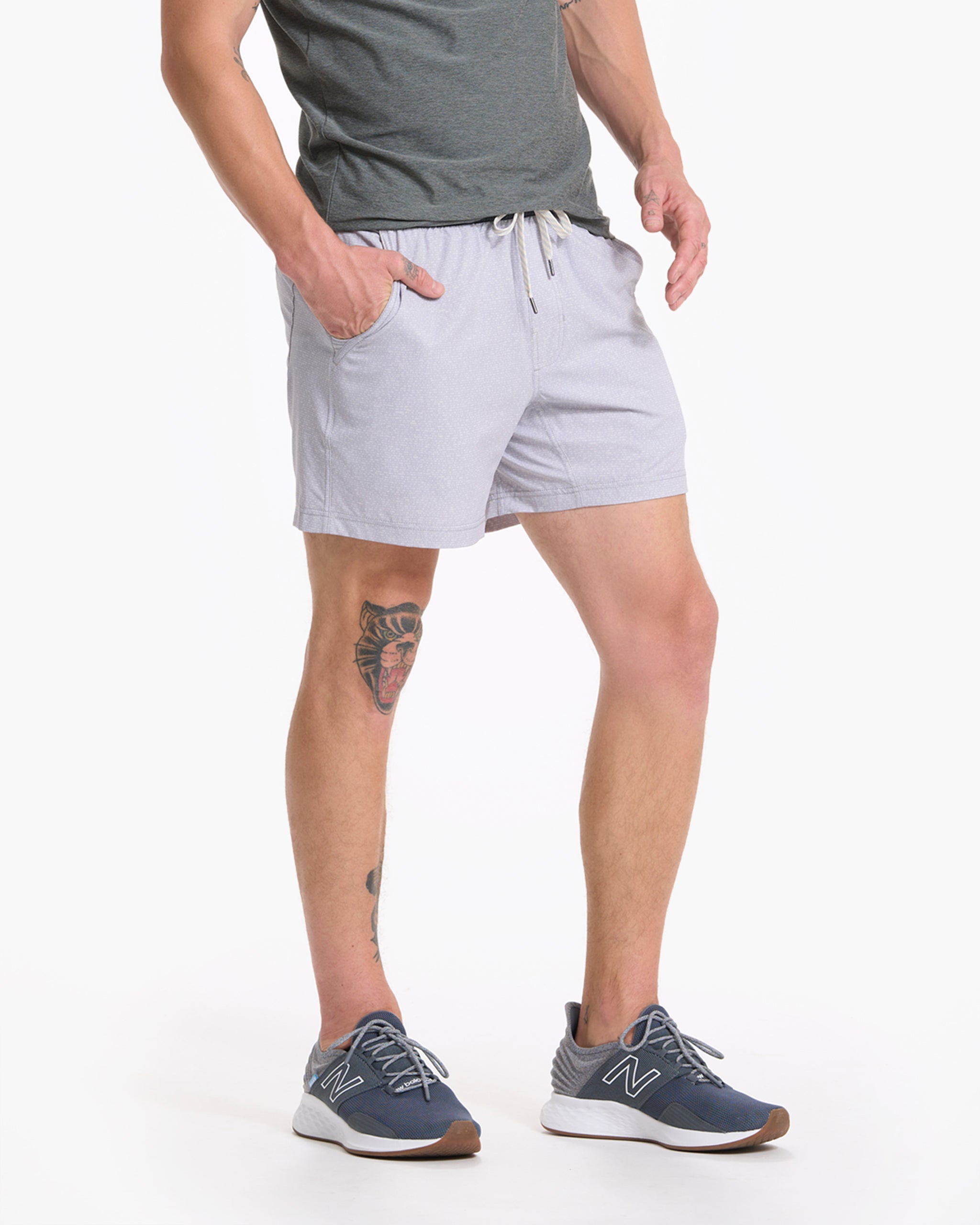 Kore Short Lined 5 | Platinum Dashed Lines - Image 3
