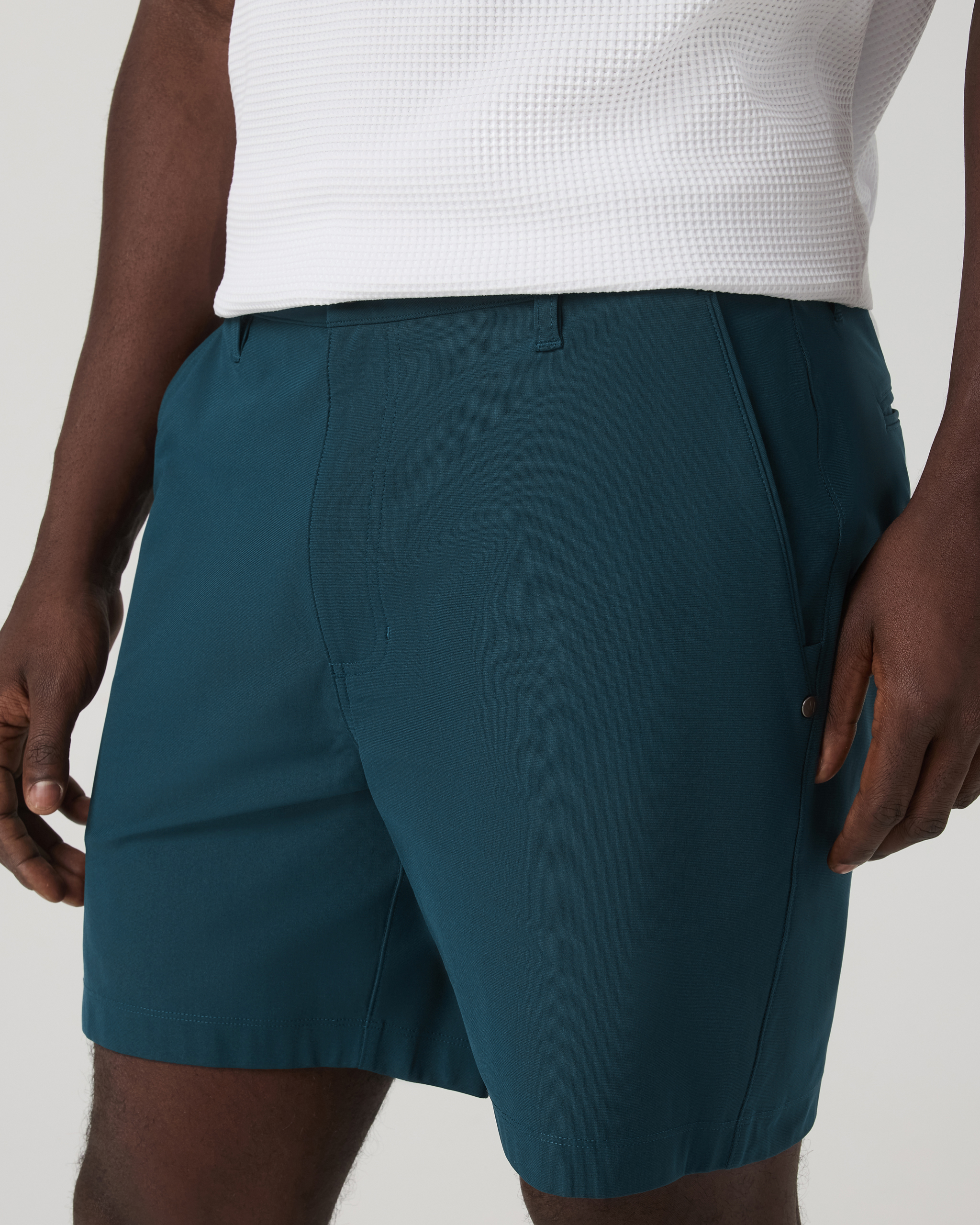 Vuori Meta™ Short 6 | Dark Teal - Image 5