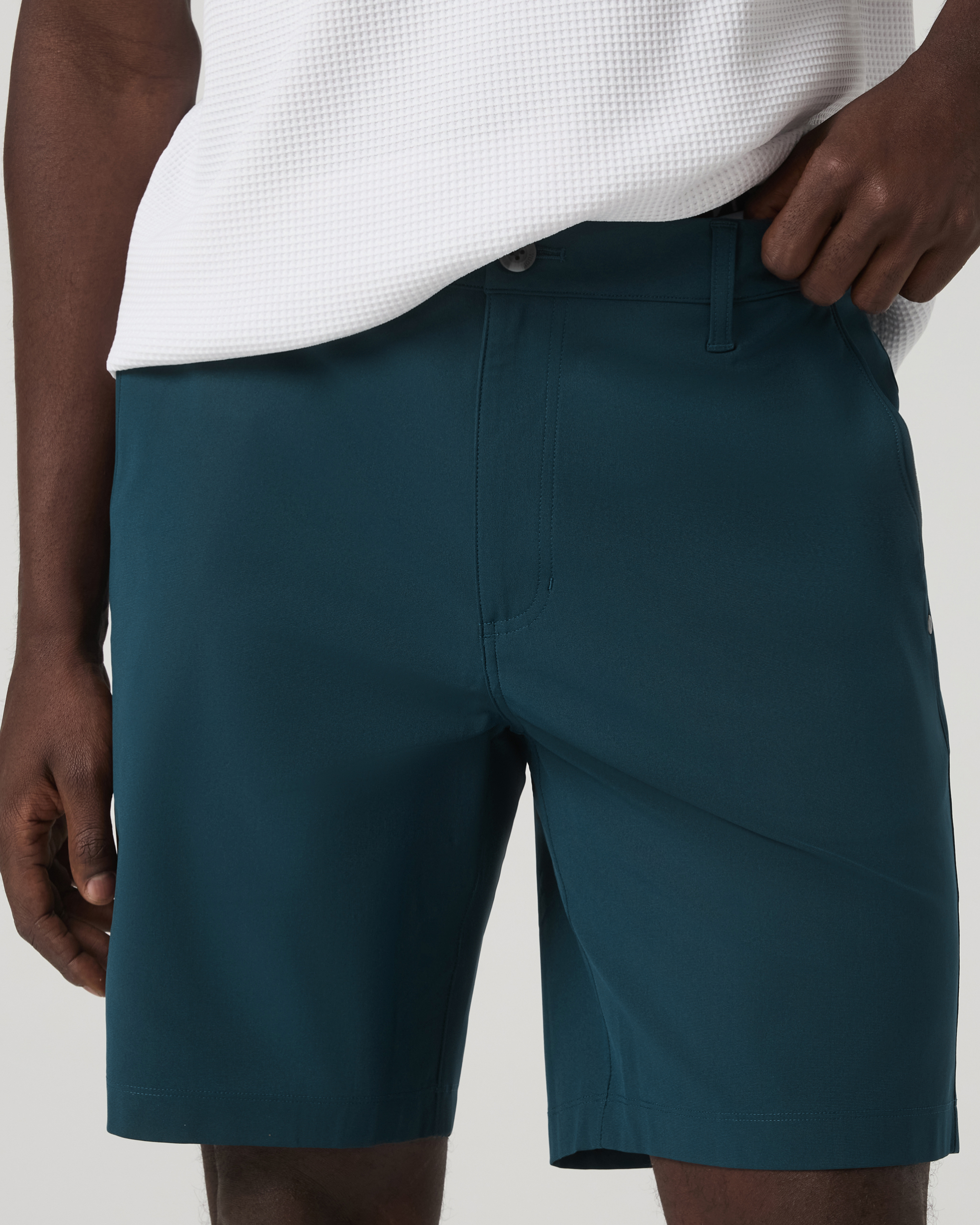 Vuori Meta™ Short 8 | Dark Teal - Image 5