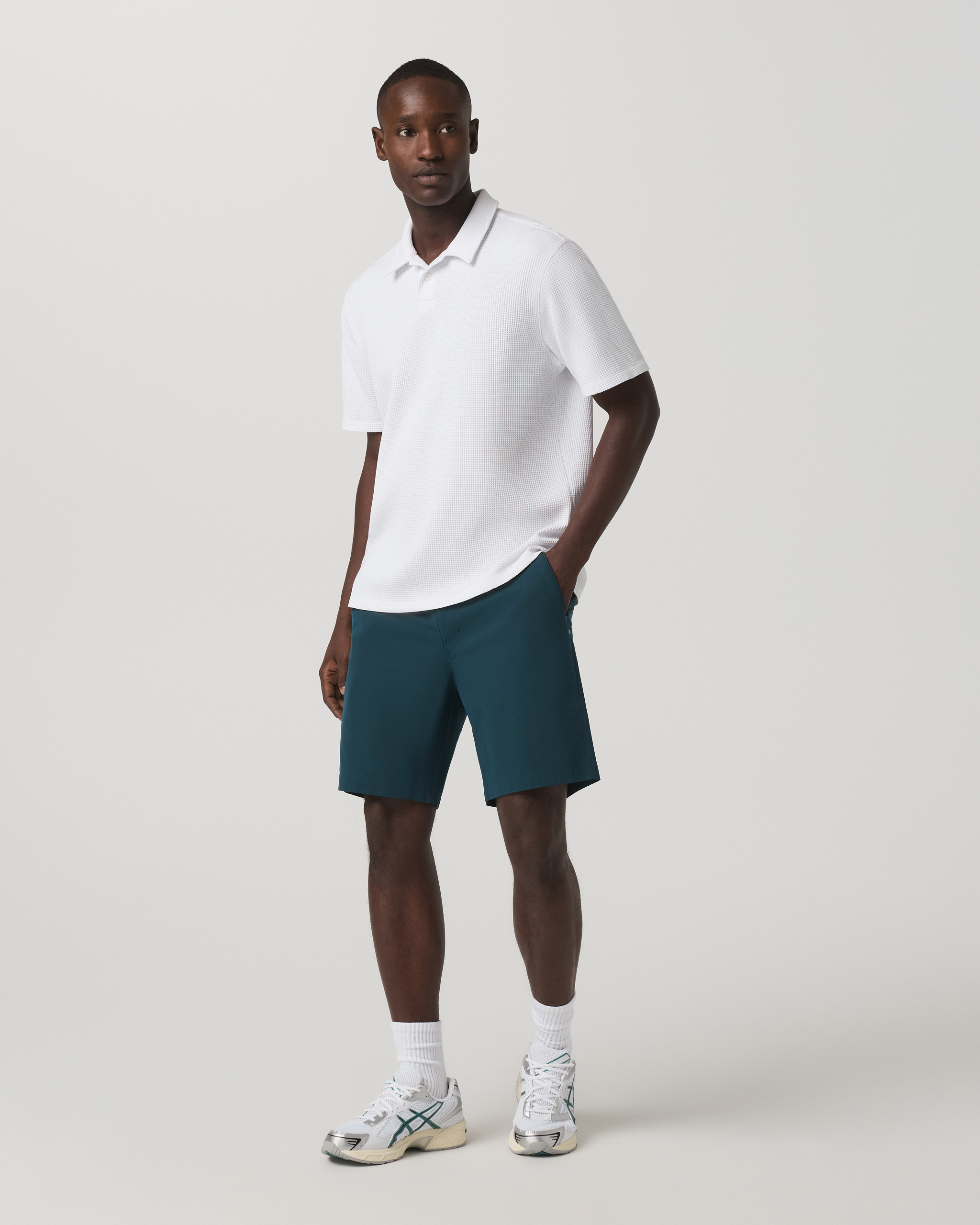 Vuori Meta™ Short 8 | Dark Teal - Image 3