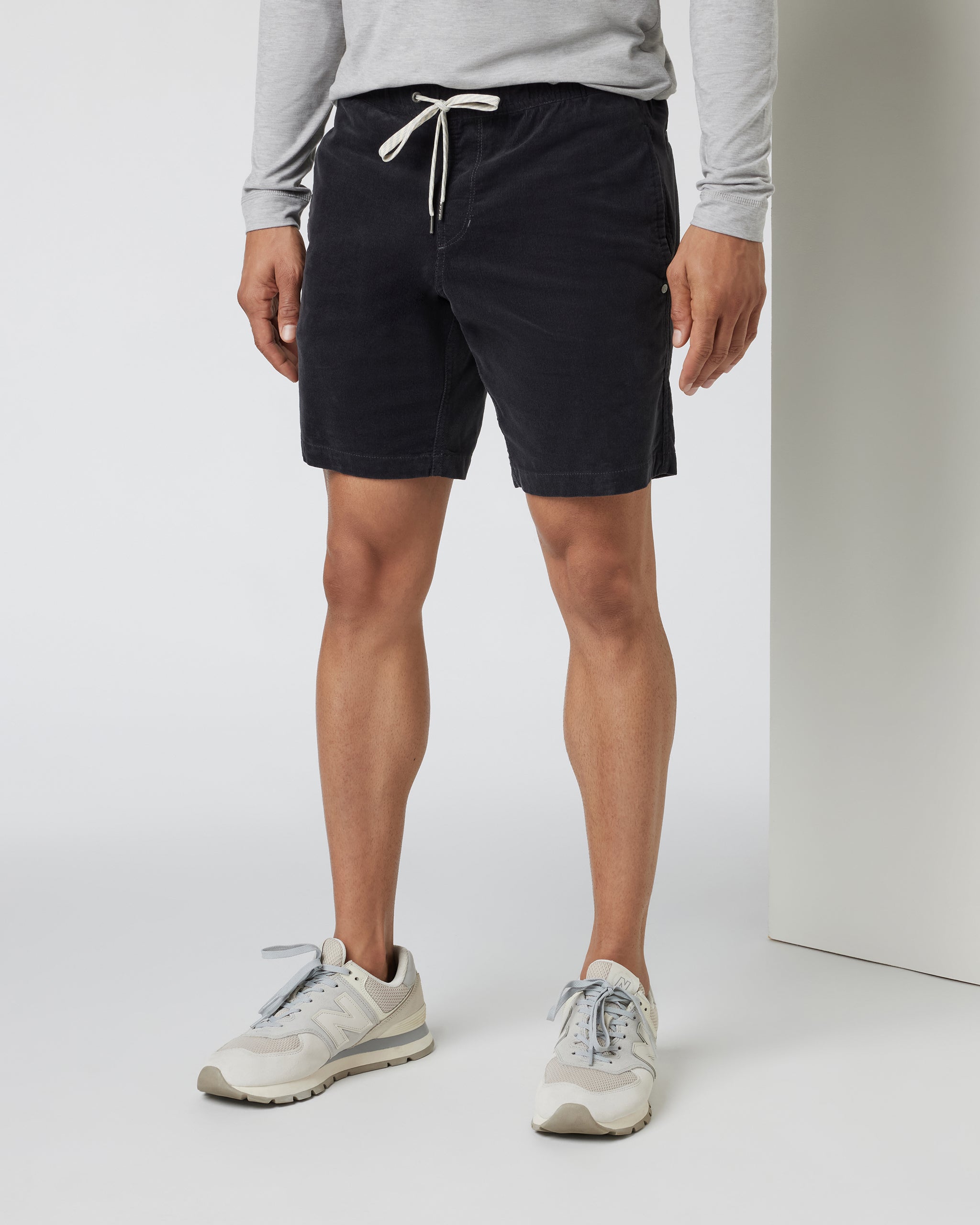 Optimist Short | Charcoal - Image 5