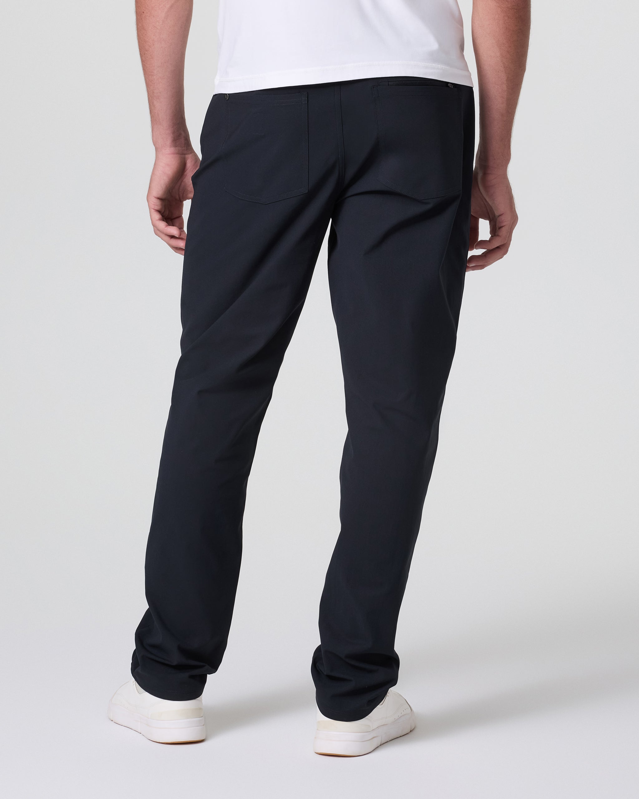 Vuori Meta™ Pant Classic Fit 34 | Black - Image 5