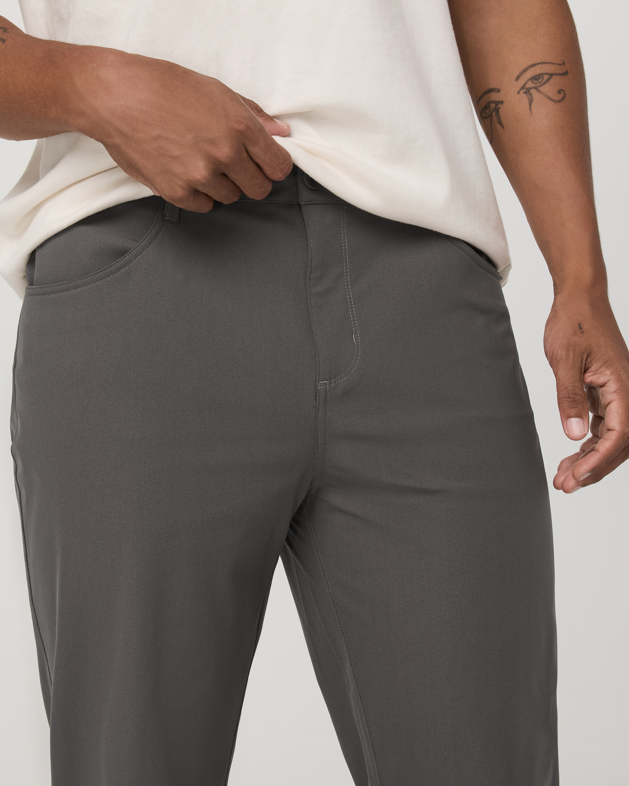 Vuori Meta™ Pant Classic Fit 34 | Warm Grey - Image 2