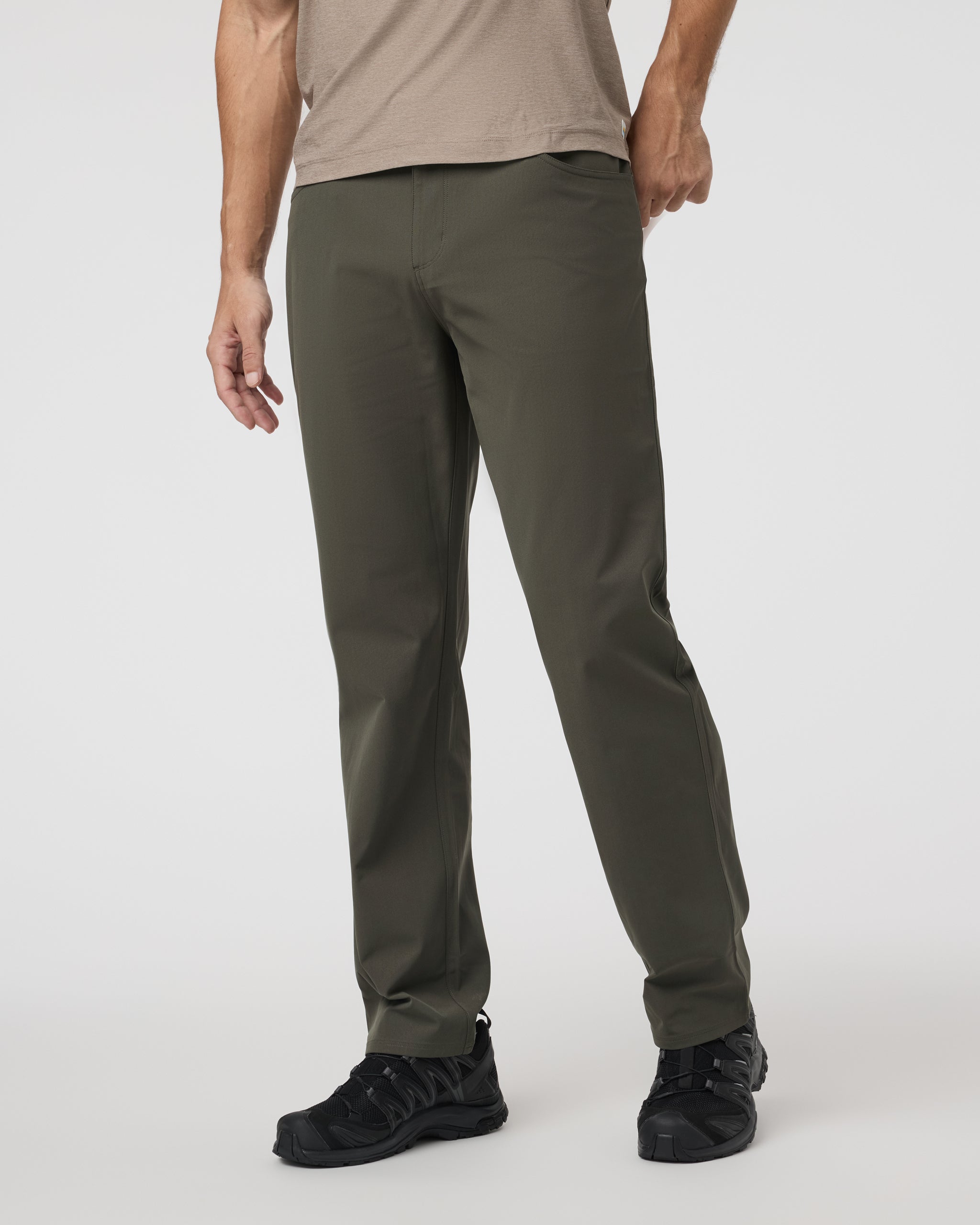 Vuori Meta™ Pant Relaxed Fit 32 | Dark Oregano - Image 2