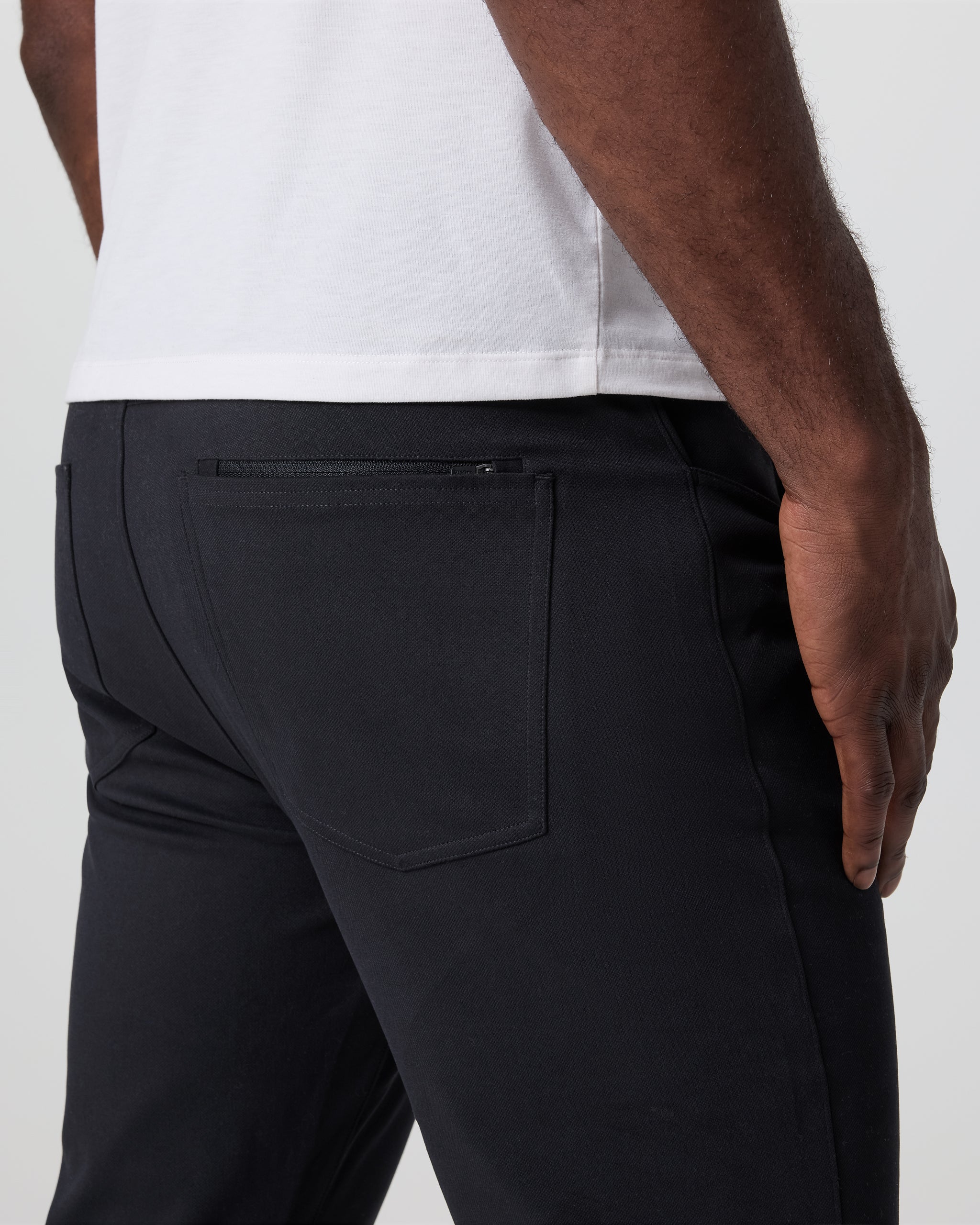 Vuori Meta™ Twill Pant Athletic Slim 32 | Black - Image 5