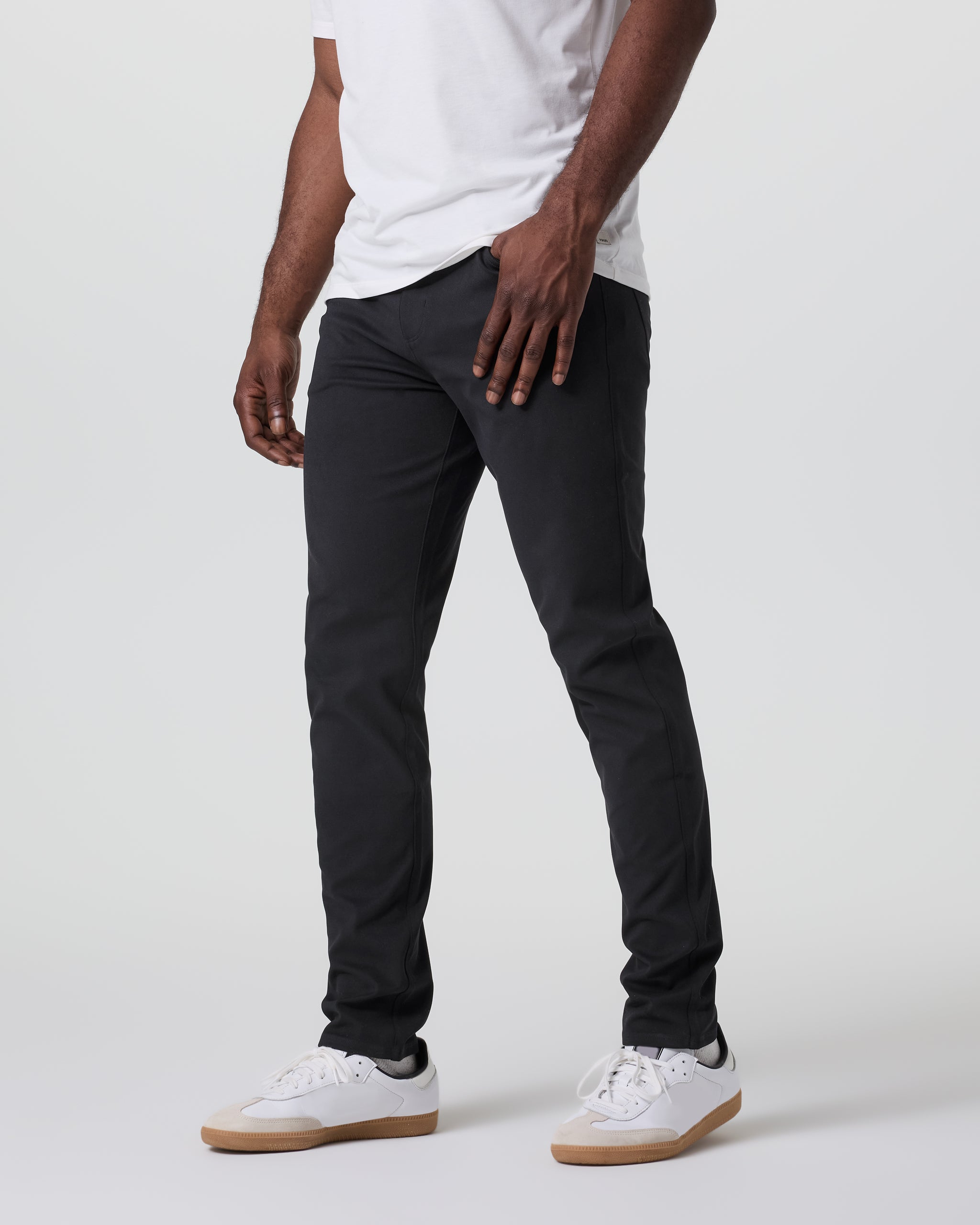 Vuori Meta™ Twill Pant Athletic Slim 30 | Black - Image 2