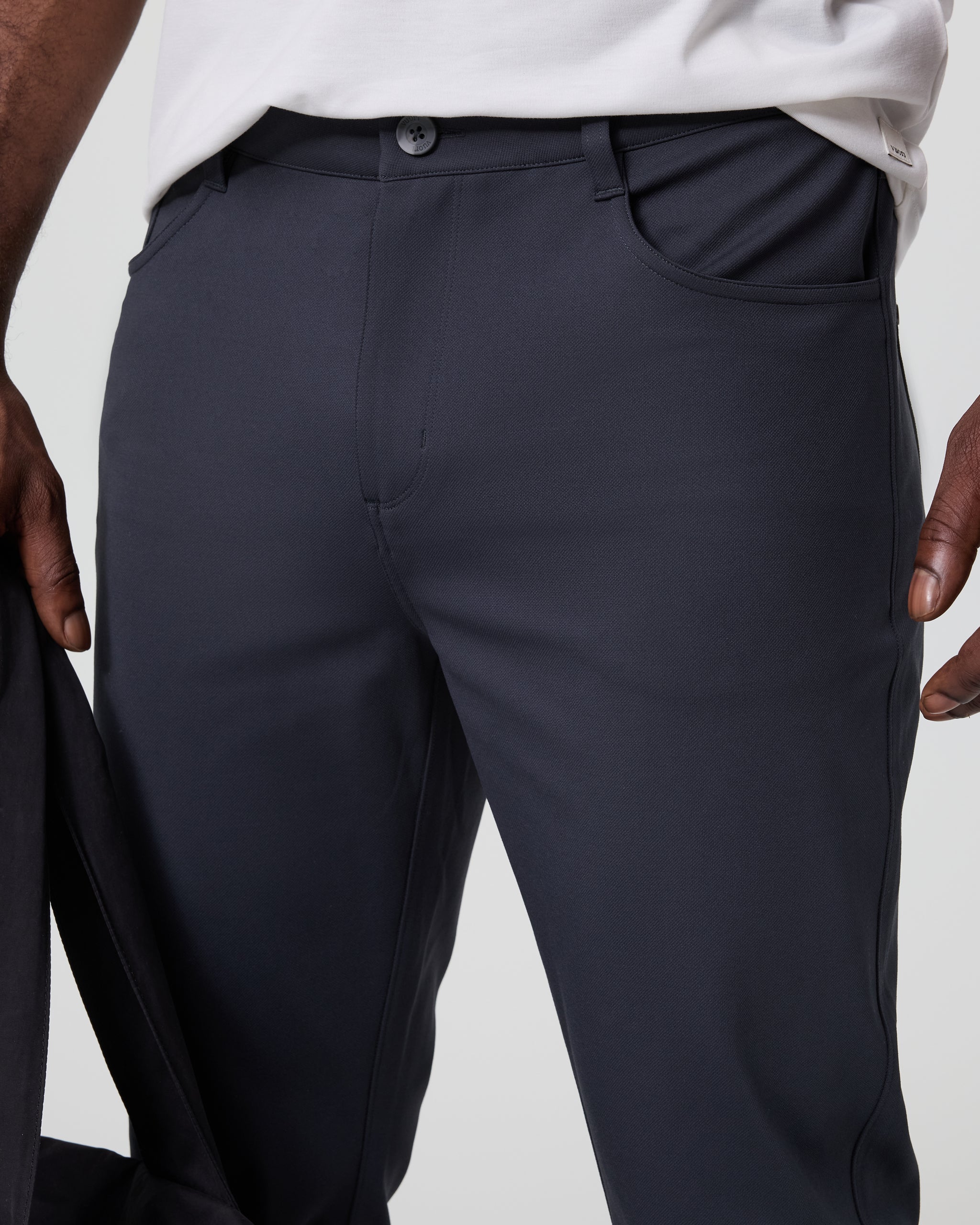 Vuori Meta™ Twill Pant Athletic Slim 30 | Navy - Image 4