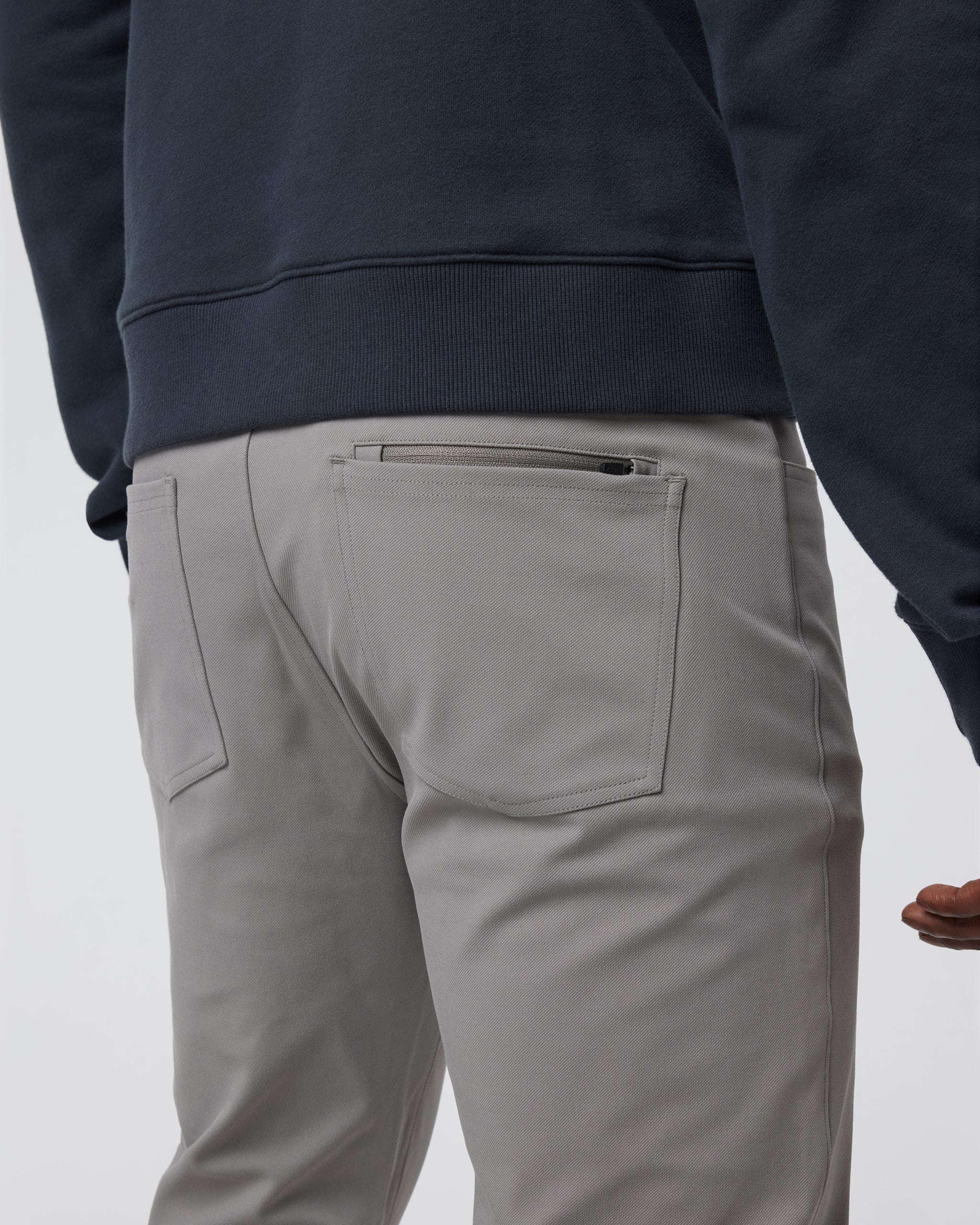 Vuori Meta™ Twill Pant Athletic Slim 32 | Shiitake - Image 2