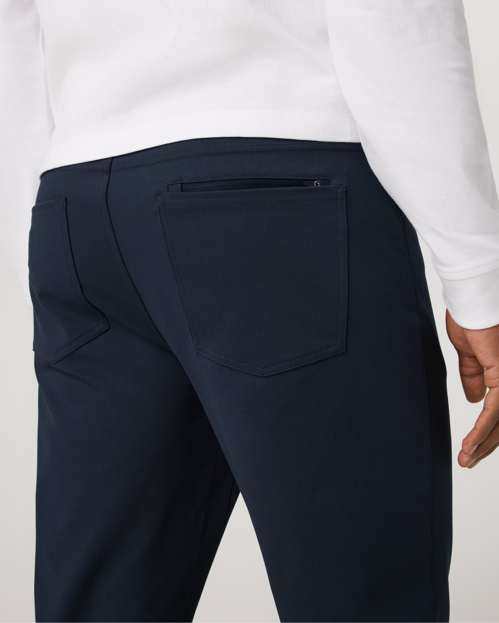 Vuori Meta™ Twill Pant Classic Fit 30 | Navy - Image 2