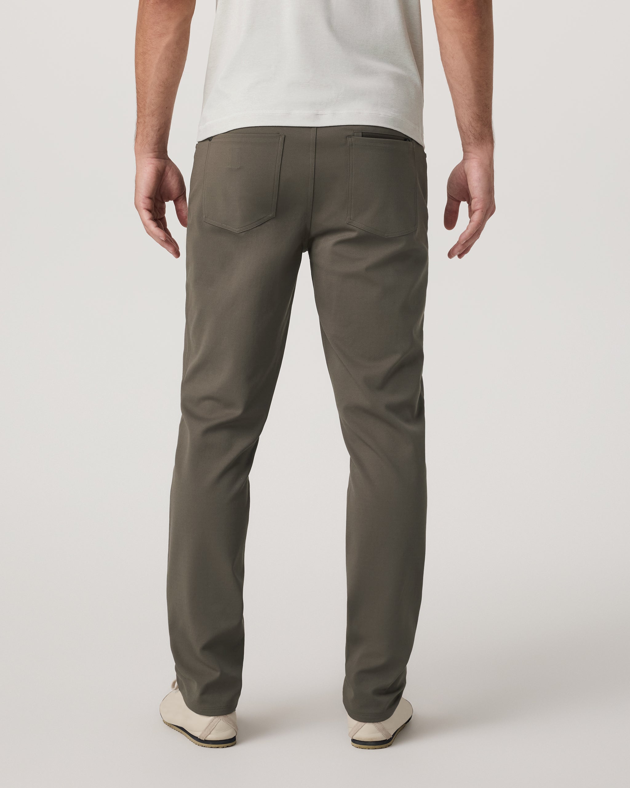 Vuori Meta™ Twill Pant Classic Fit 32 | Root - Image 3