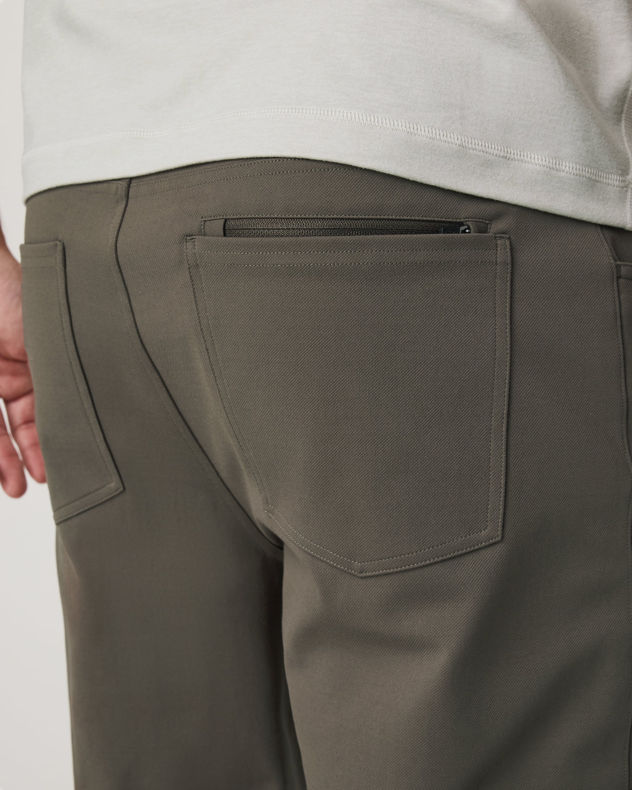 Vuori Meta™ Twill Pant Classic Fit 32 | Root - Image 5