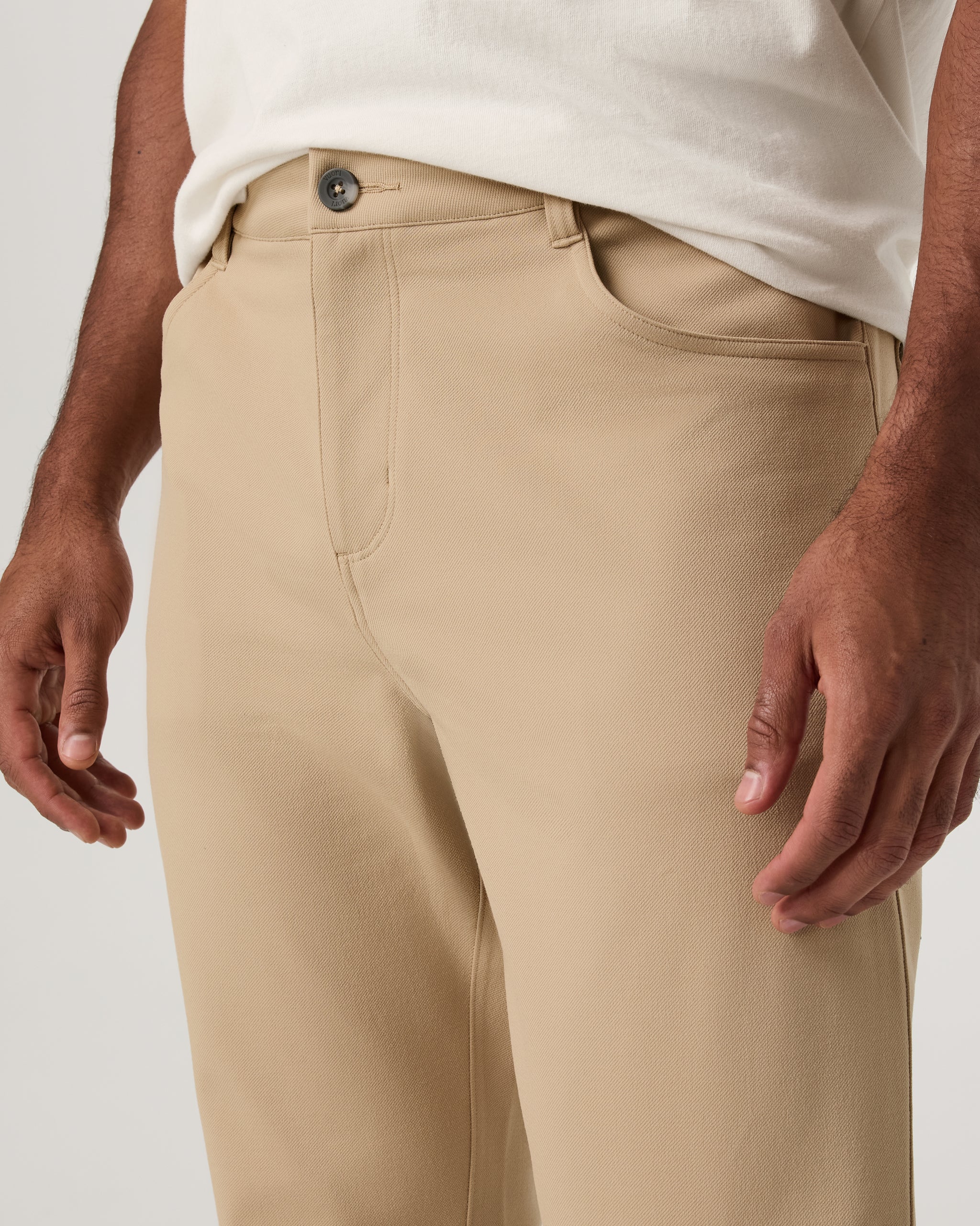 Vuori Meta™ Twill Pant Classic Fit 30 | Trench - Image 3