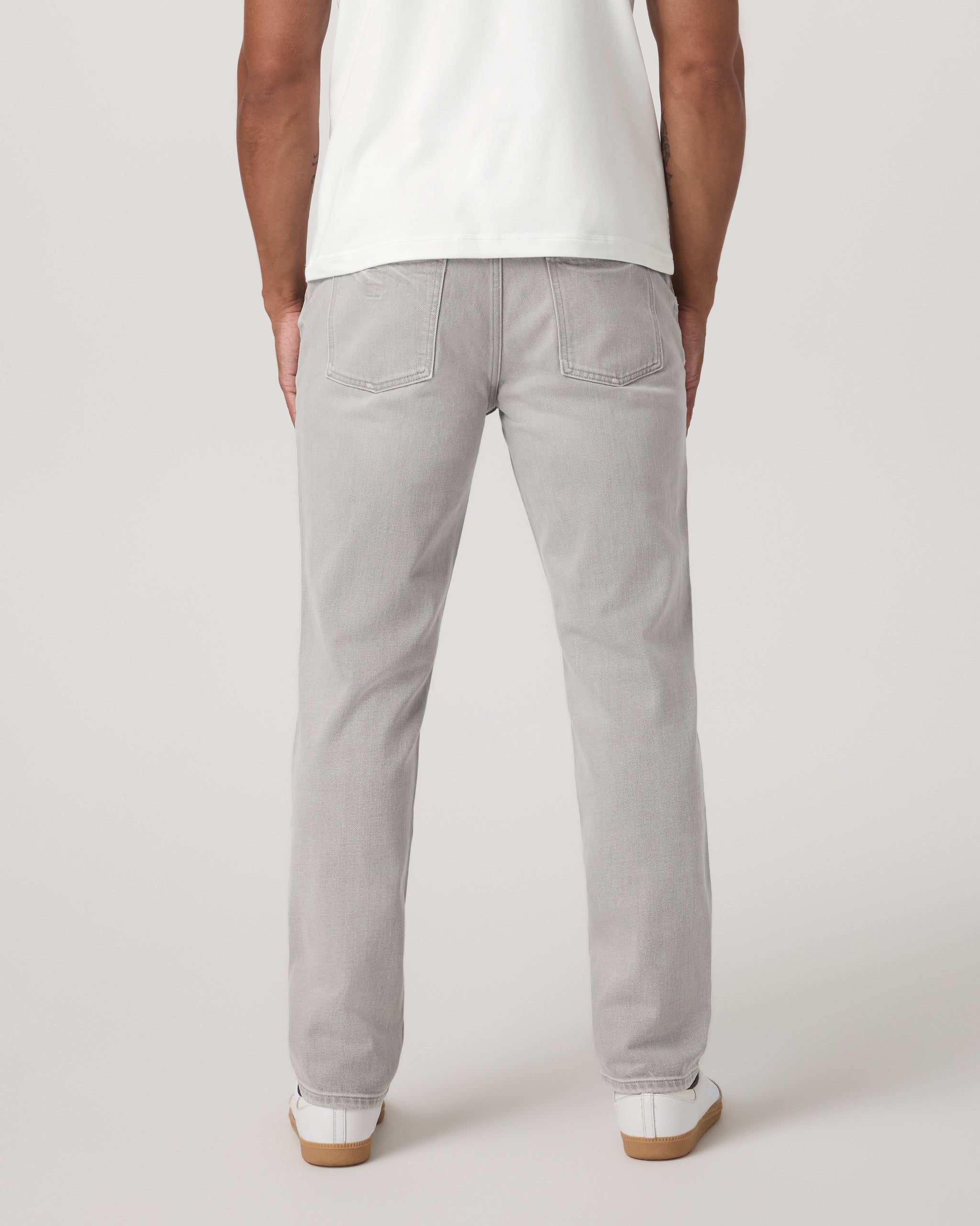 Vuori Vintage Jean Classic Fit 30 | MoonWash Denim - Image 3