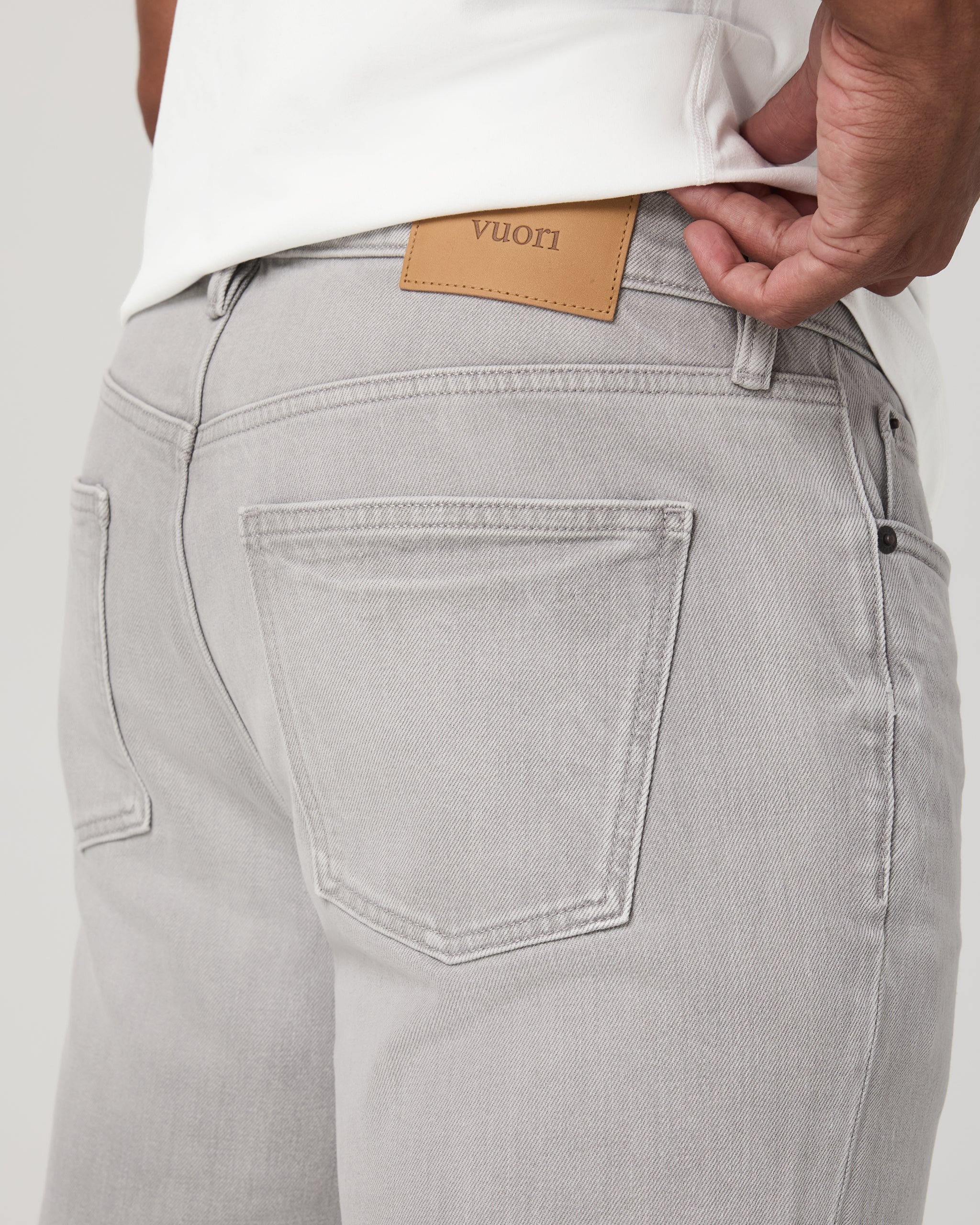 Vuori Vintage Jean Classic Fit 30 | MoonWash Denim - Image 5
