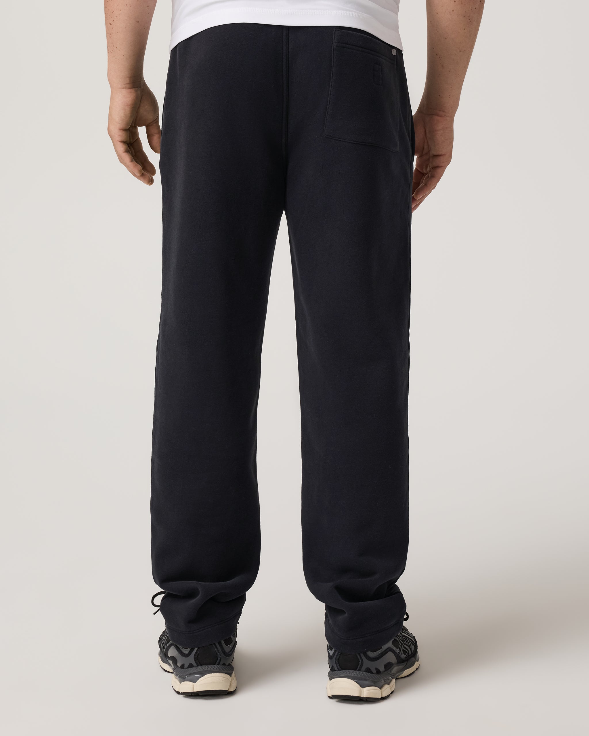 Seaside Straight Leg Sweatpant 30 | Black - Image 4
