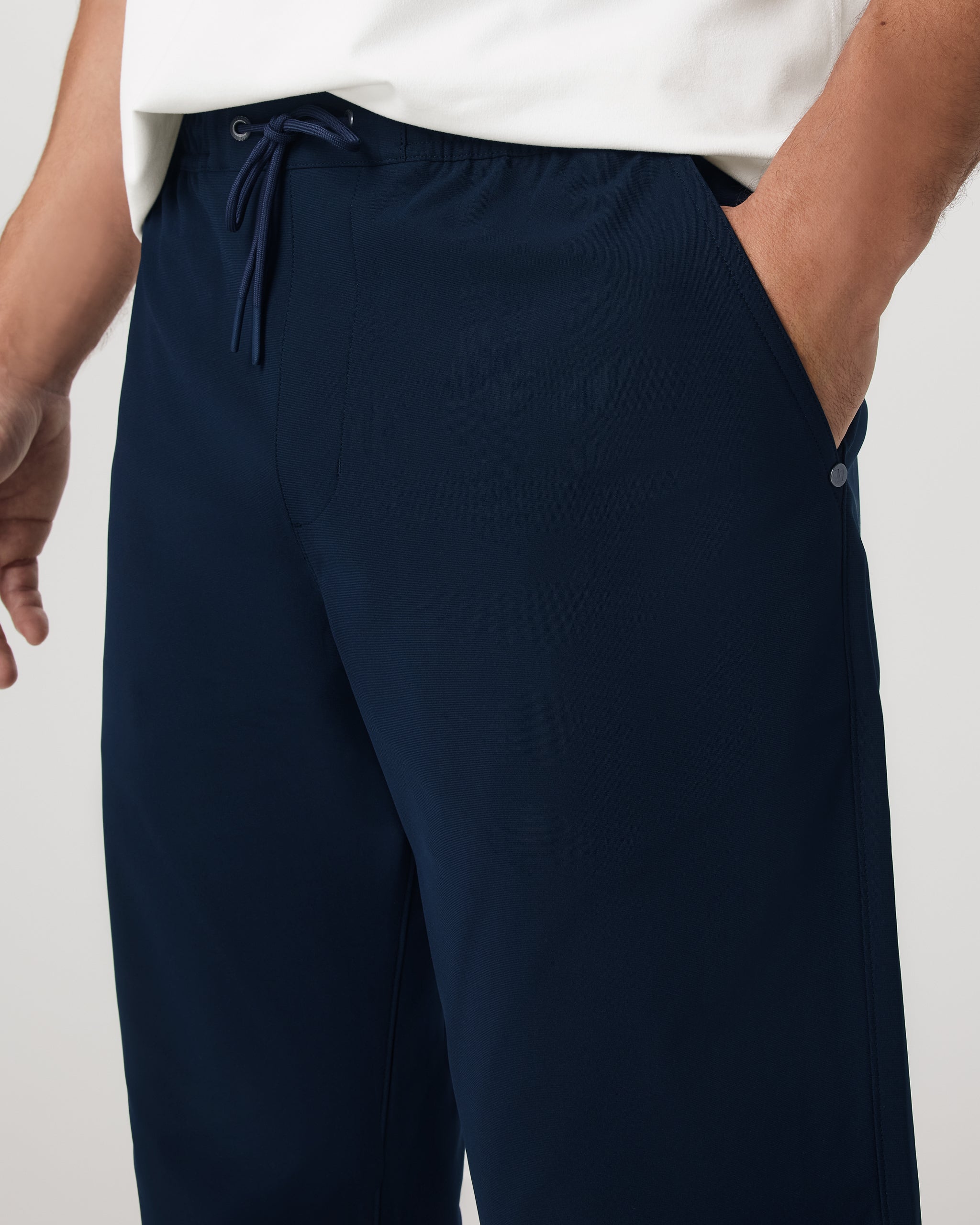 Vuori Meta™ Elastic Waist Pant Classic Fit 32 | Ink - Image 2