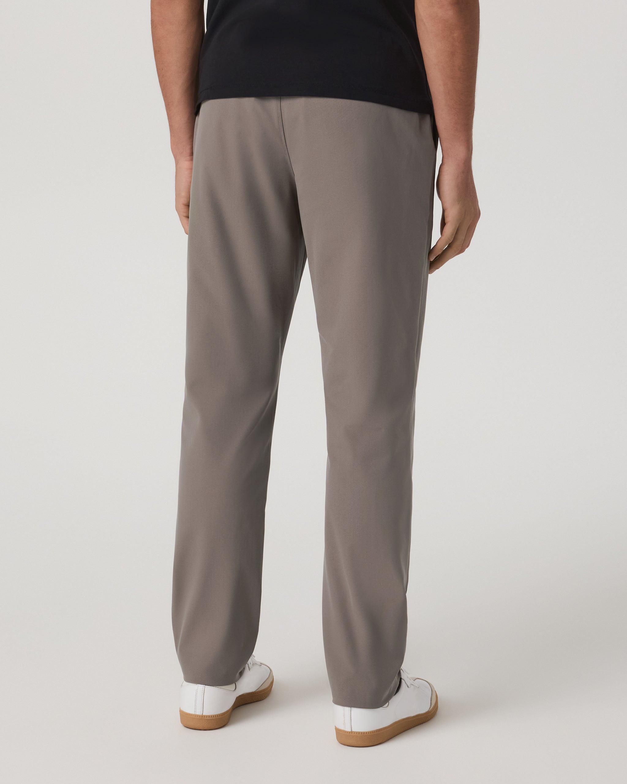 Vuori Meta™ Elastic Waist Pant Classic Fit 32 | Smokey Taupe - Image 3