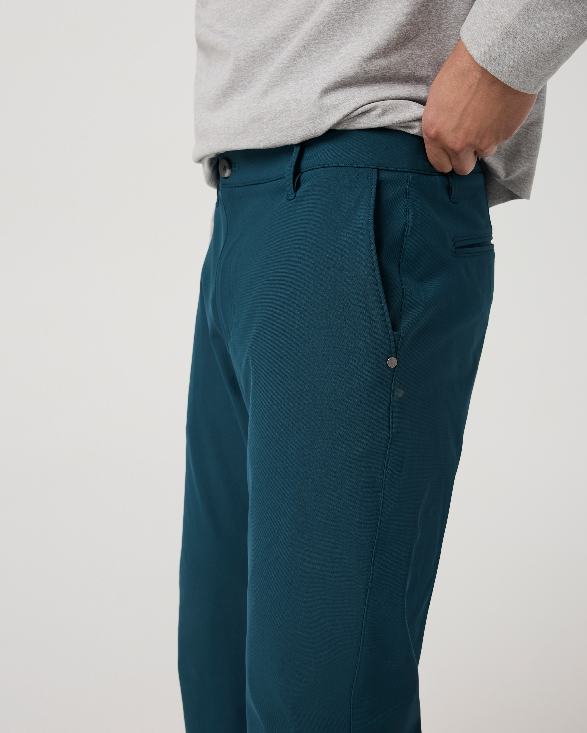 Vuori Meta™ Trouser Classic Fit 32 | Dark Teal - Image 2