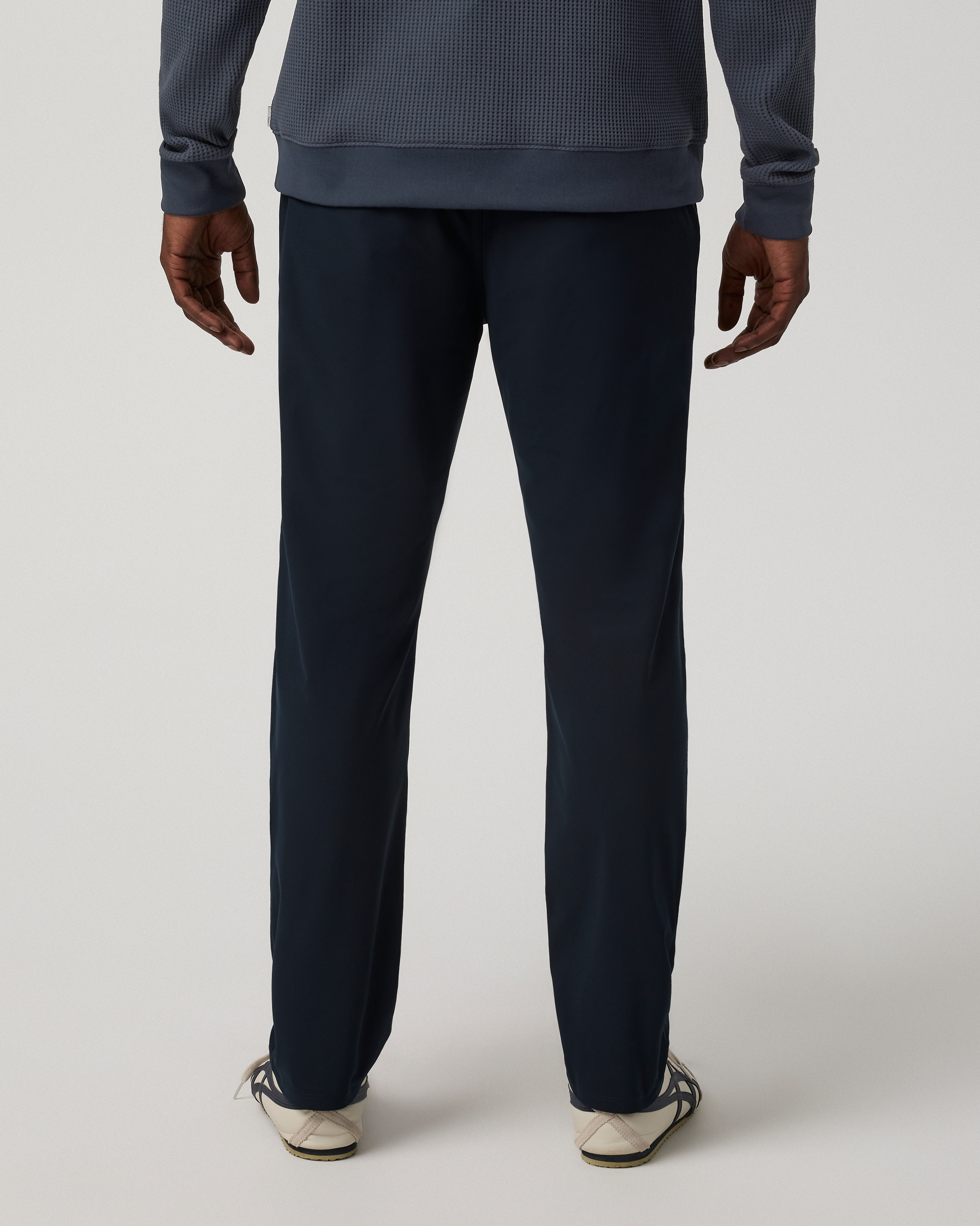 Vuori Meta™ Trouser Classic Fit 30 | Ink - Image 4