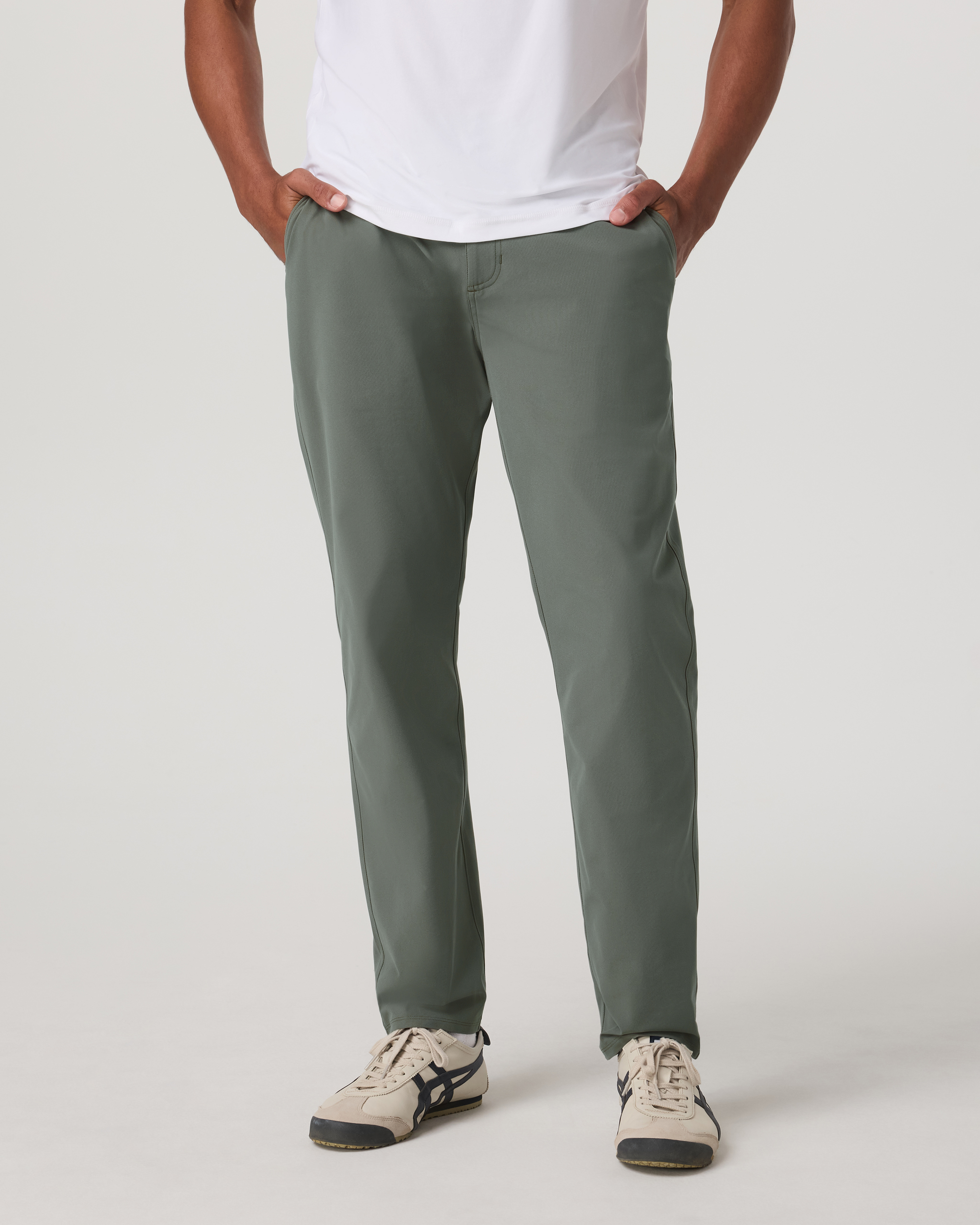 Vuori Meta™ Trouser Classic Fit 30 | Light Oregano