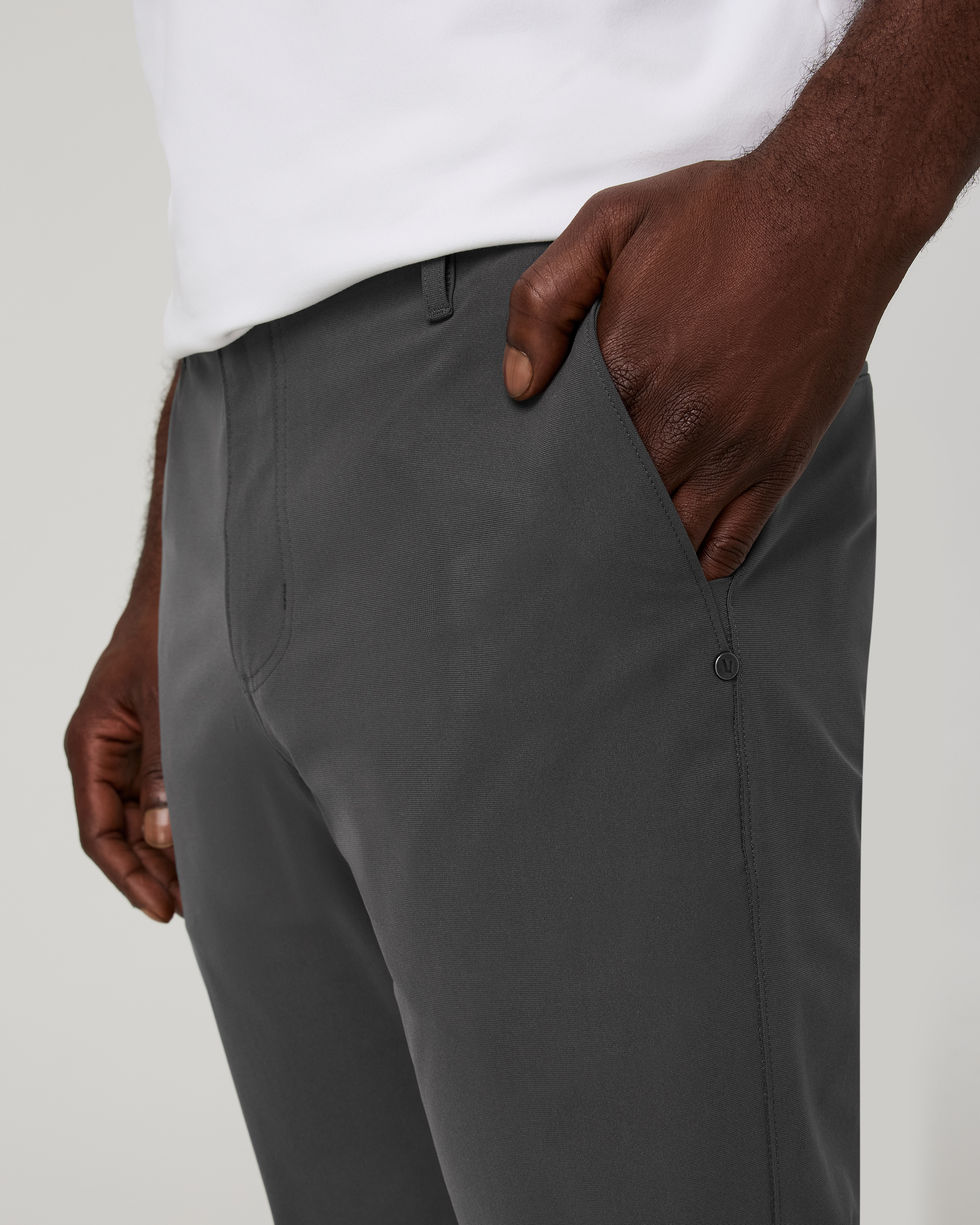 Vuori Meta™ Trouser Athletic Slim Fit 30 | Dark Pewter - Image 2