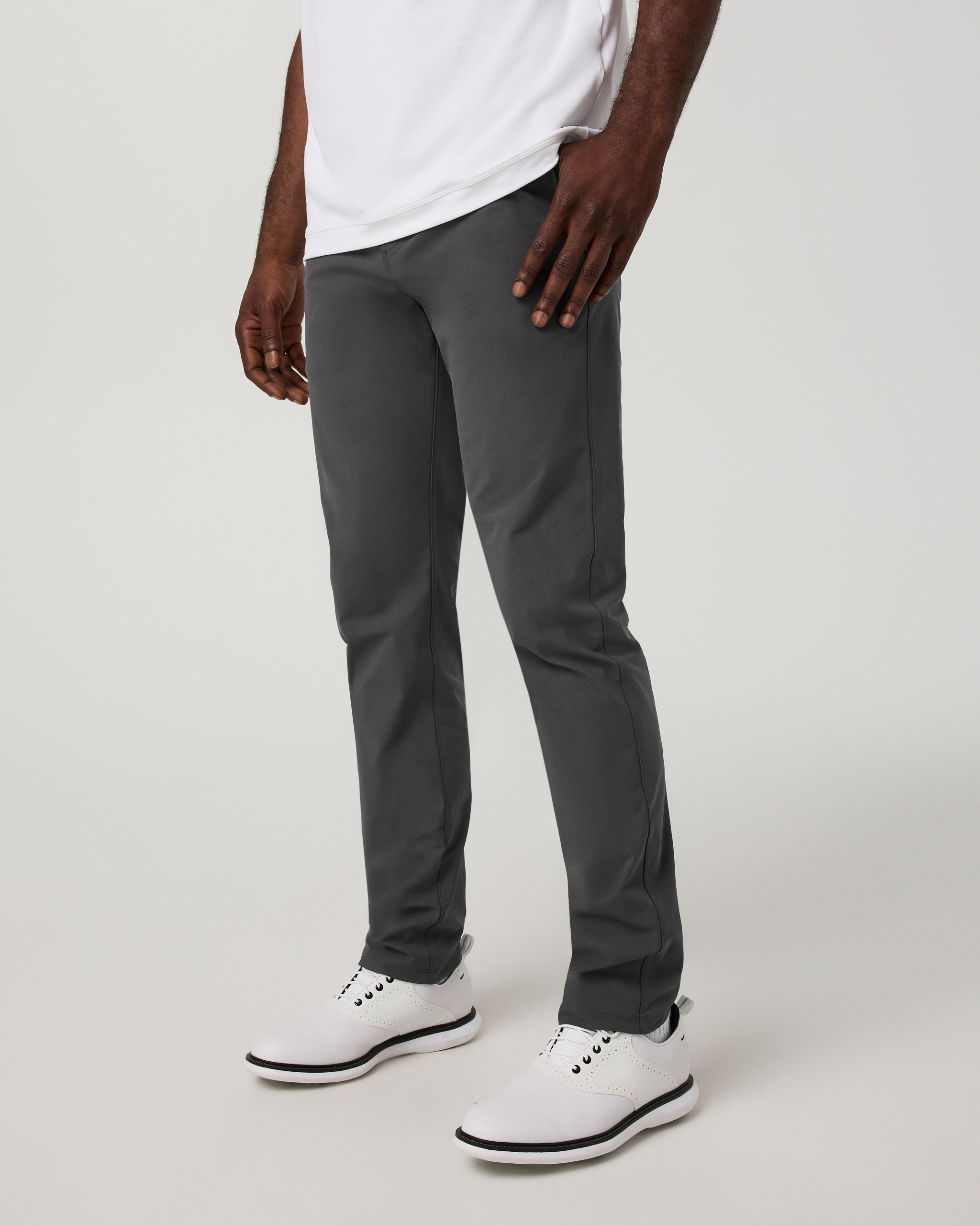 Vuori Meta™ Trouser Athletic Slim Fit 32 | Dark Pewter