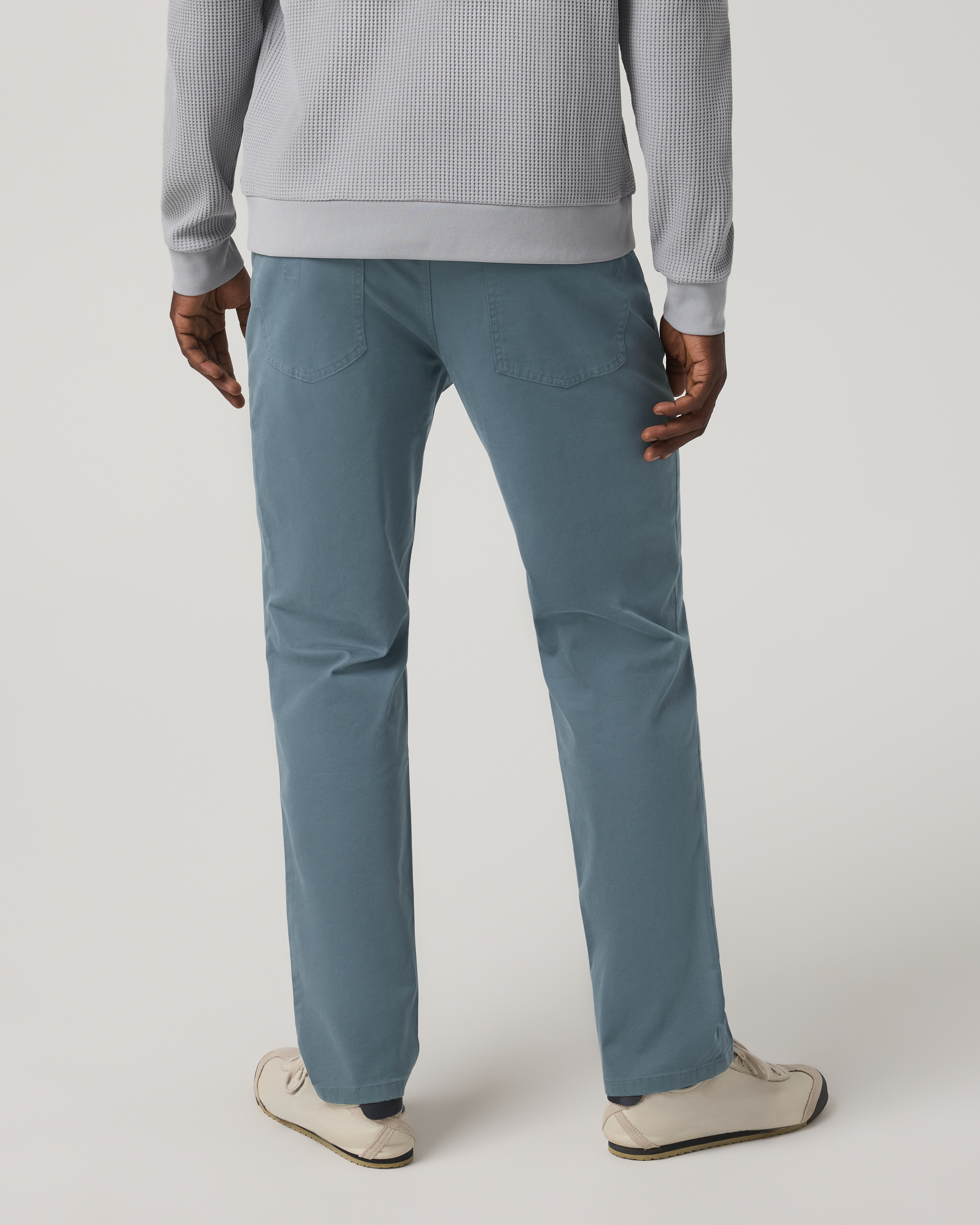 Vuori Meta™ Cotton Pant Classic Fit 30 | Blue Sea - Image 4