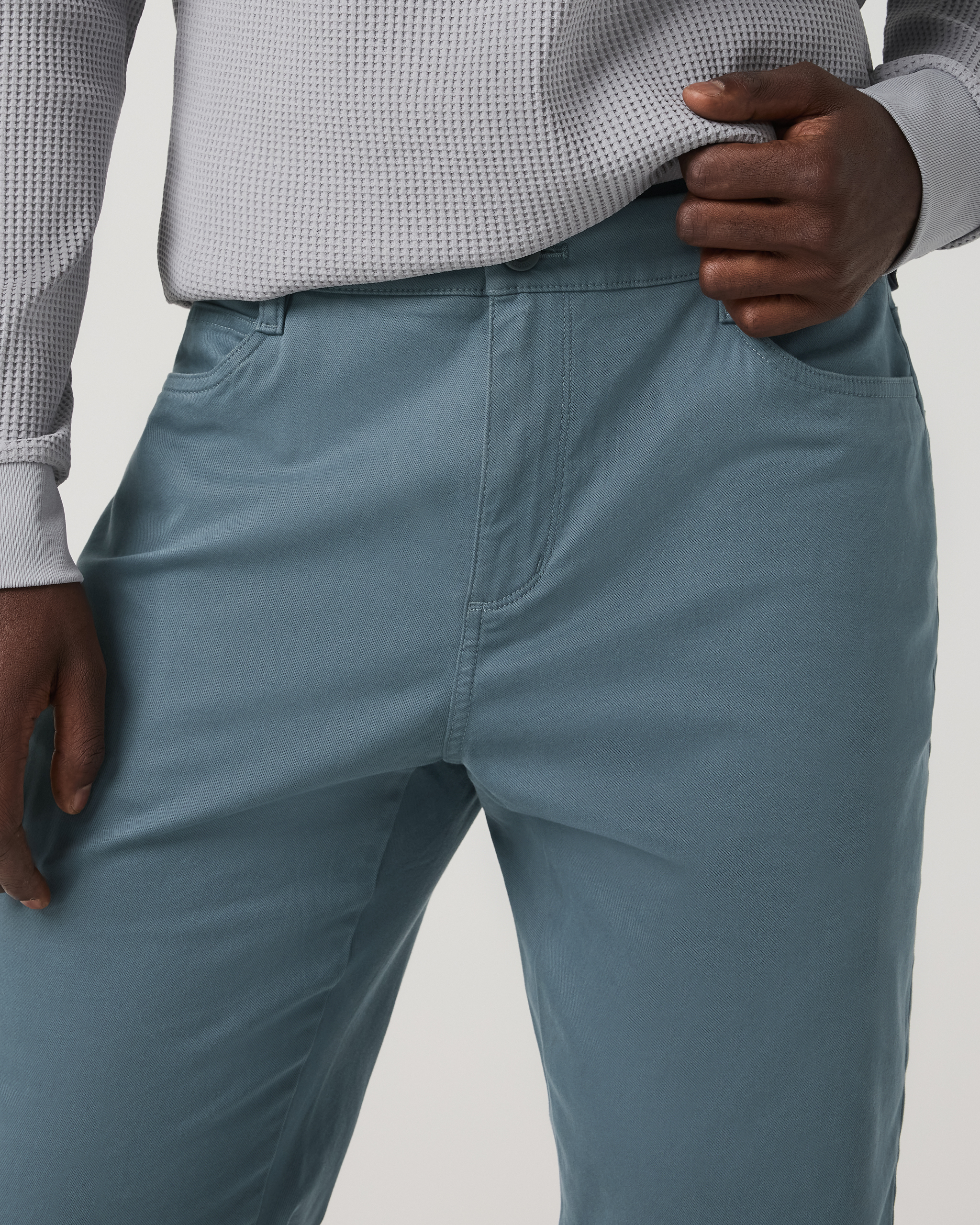Vuori Meta™ Cotton Pant Classic Fit 30 | Blue Sea - Image 2