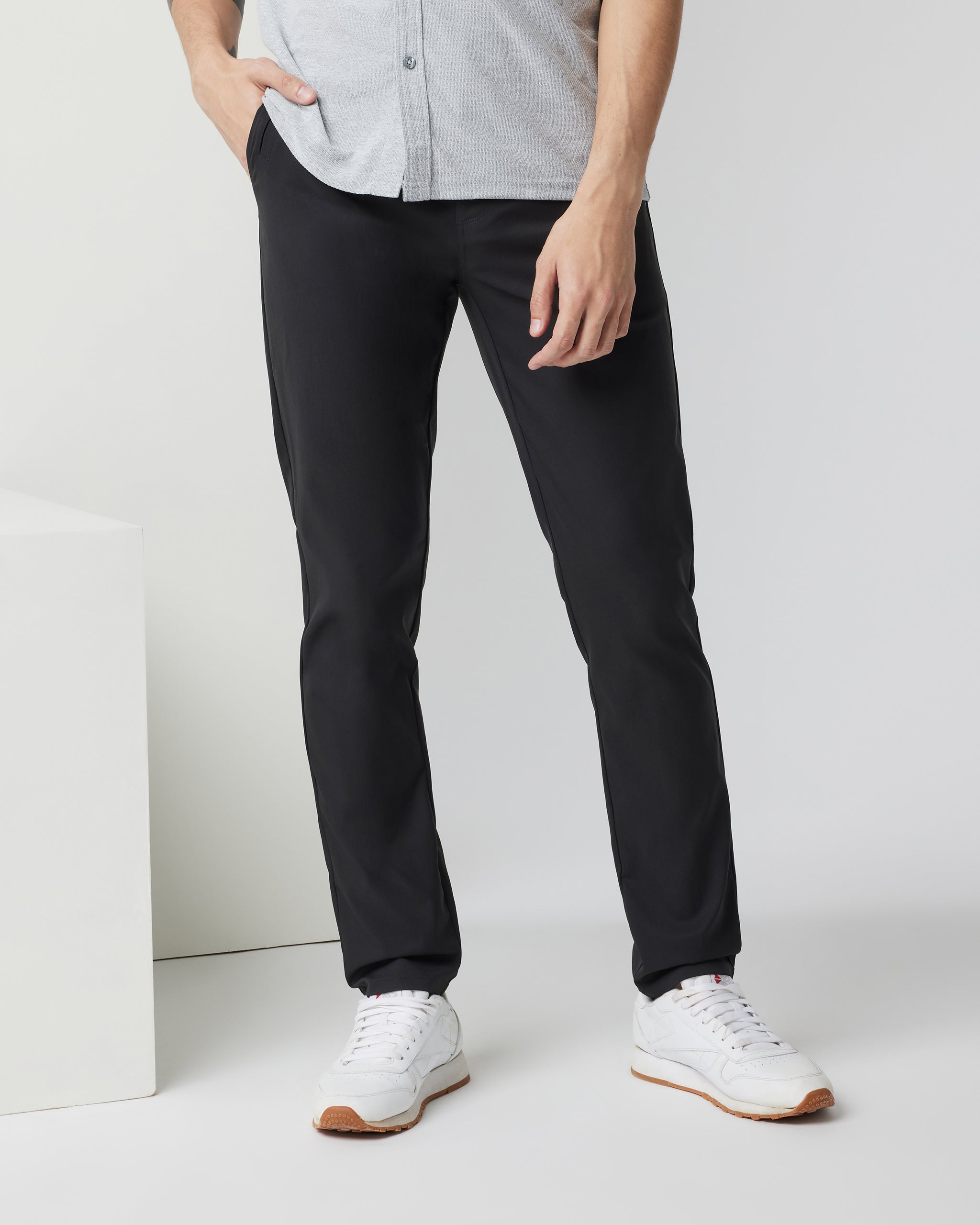 Cascade Tech Chino Pant Athletic Slim Fit 32 | Black