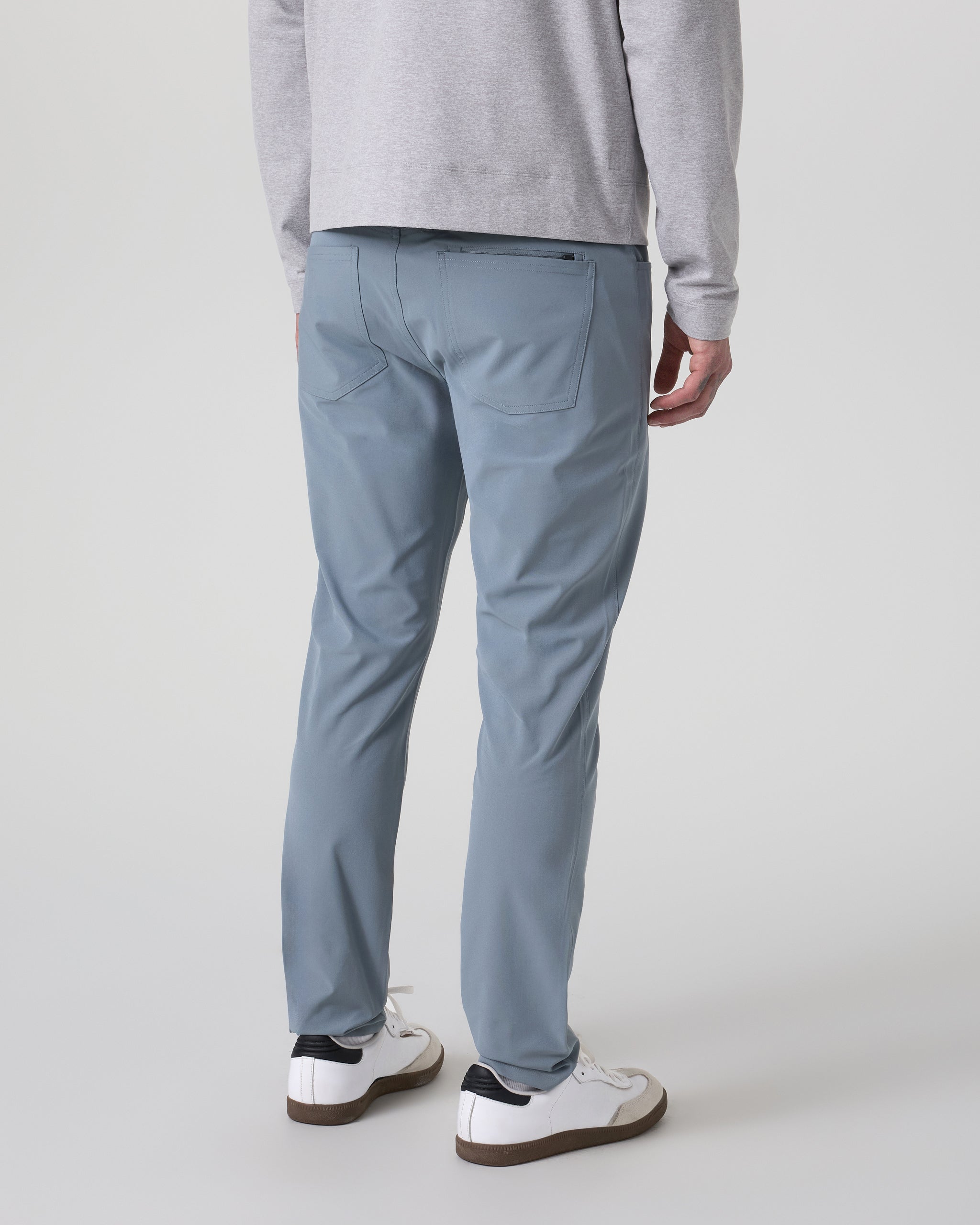 Vuori Meta™ Pant Athletic Slim Fit 30 | Dusty Blue - Image 2