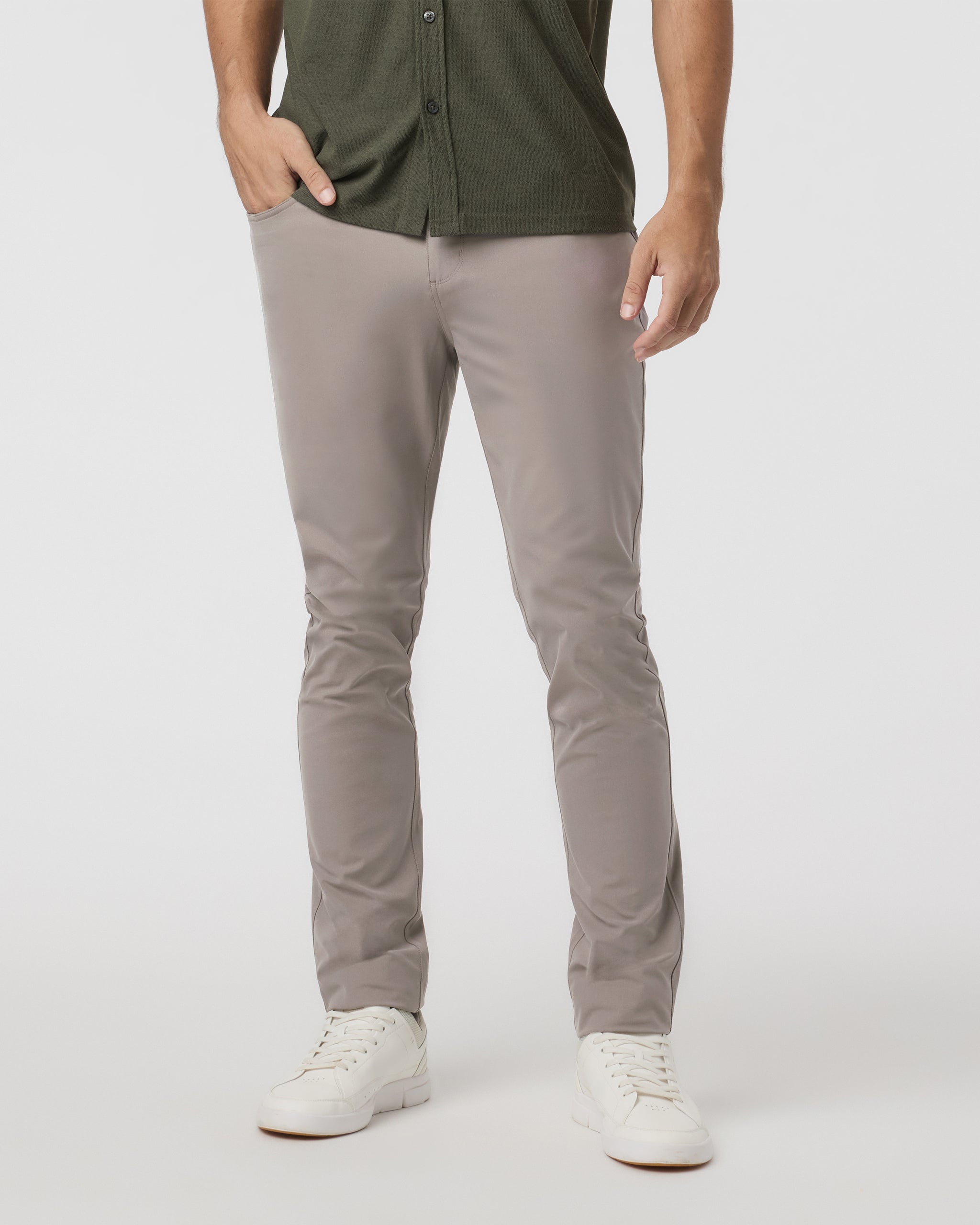 Vuori Meta™ Pant Athletic Slim Fit 30 | Mocha