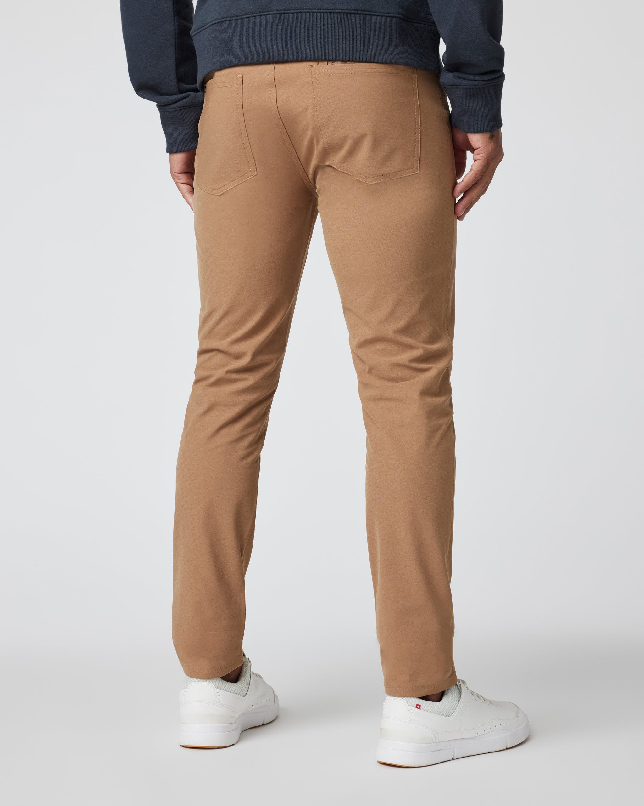 Vuori Meta™ Pant Athletic Slim Fit 32 | Camel - Image 2