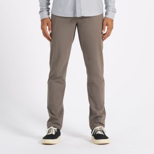 Vuori Meta™ Pant Athletic Slim Fit 30 | Cocoa